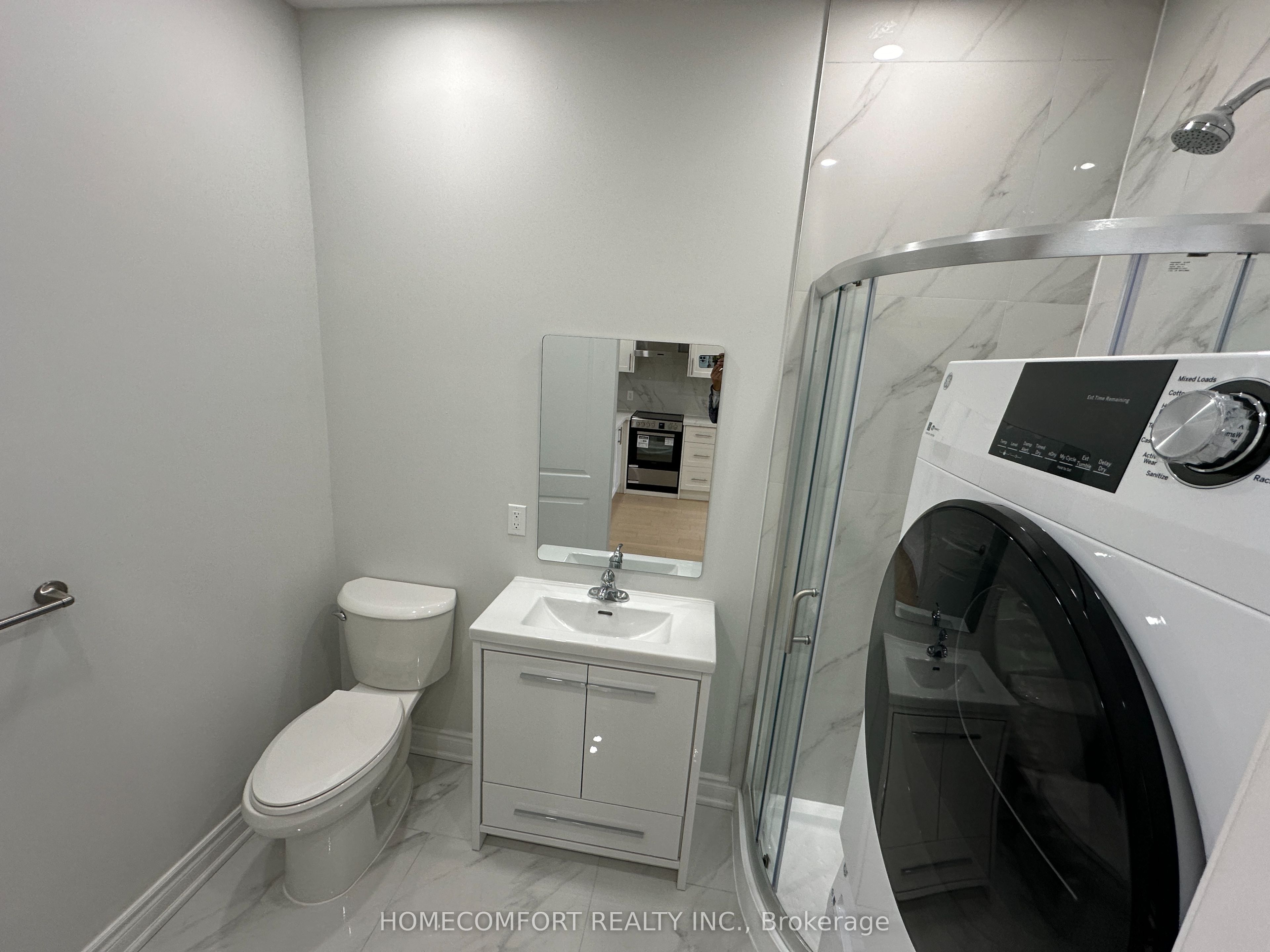 #upper - 211 Osler Street Property Photo 14