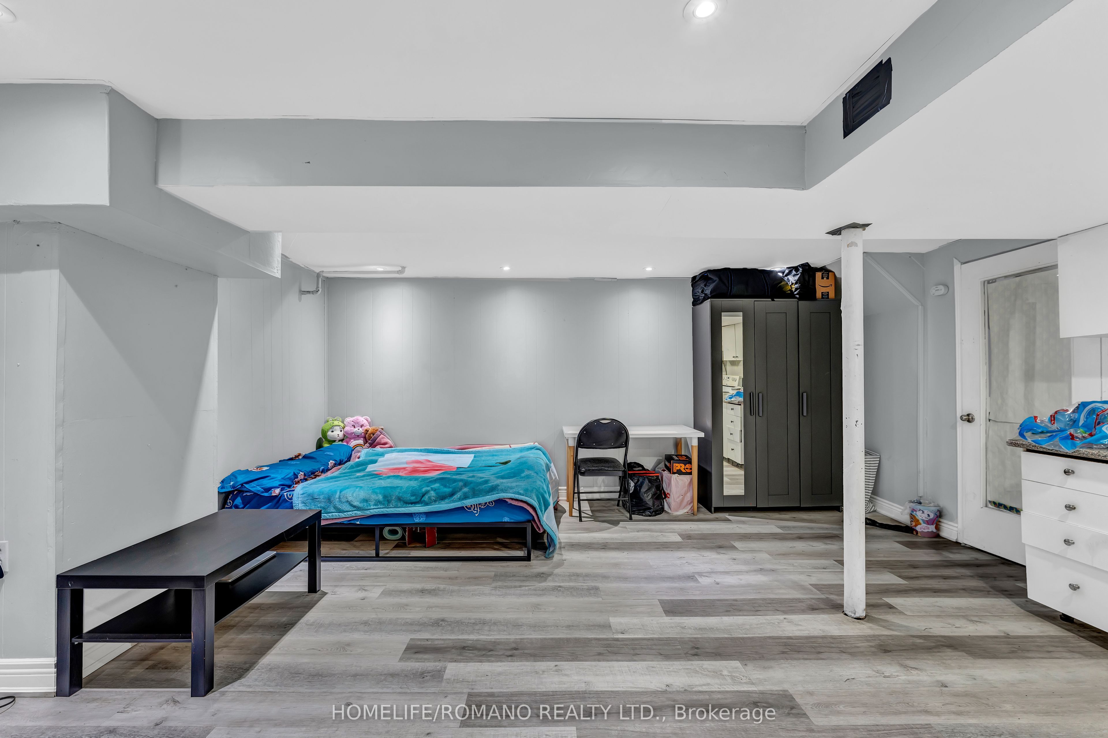 7440 Goreway Drive 2 Property Photo 19