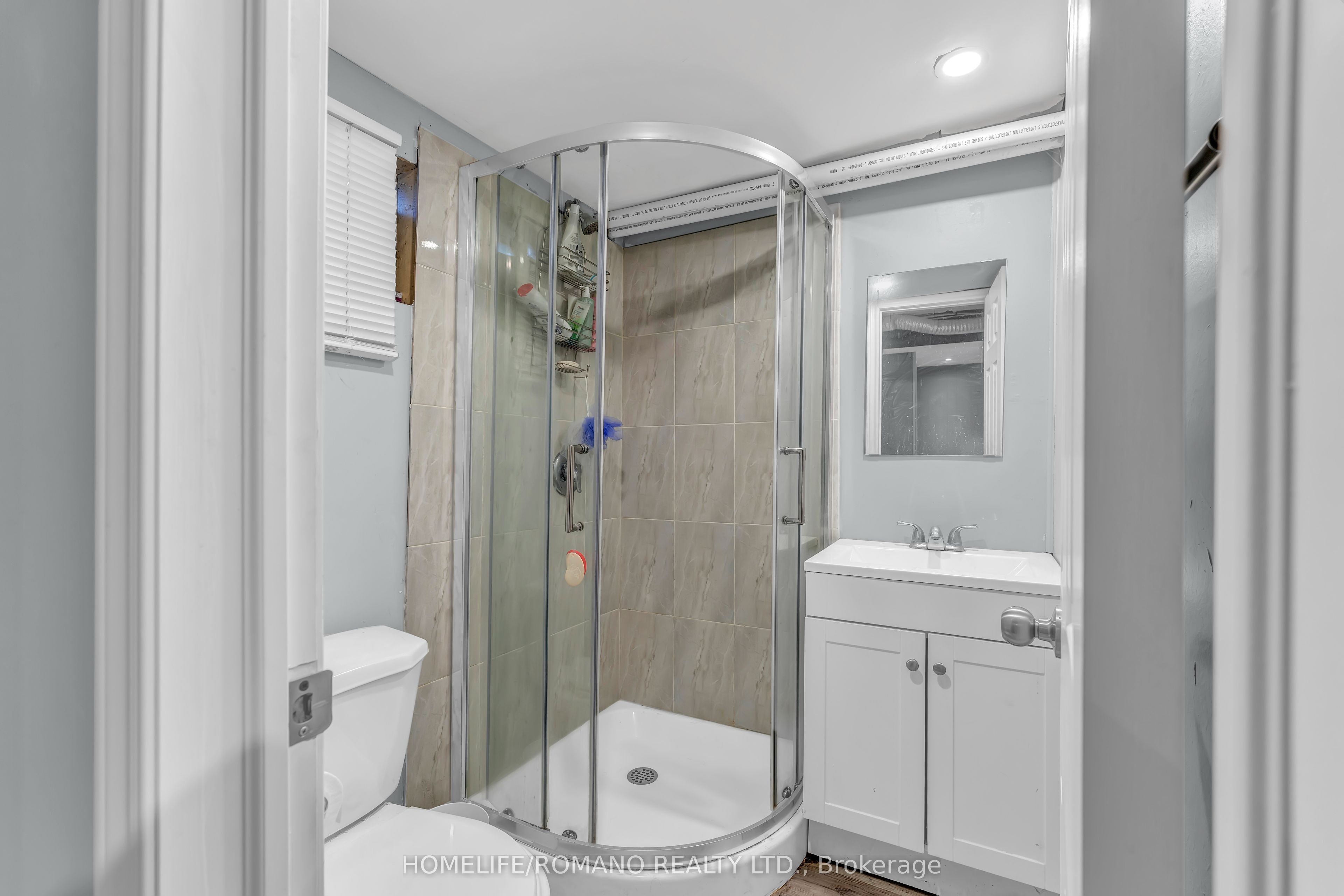 7440 Goreway Drive 2 Property Photo 32
