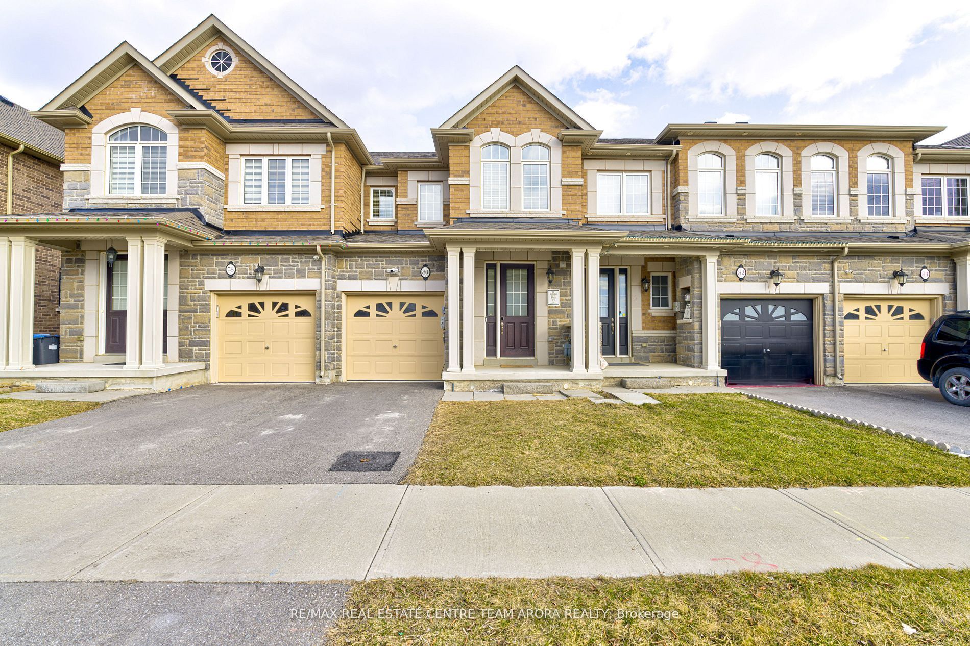 80 Finegan Circle Property Photo 2