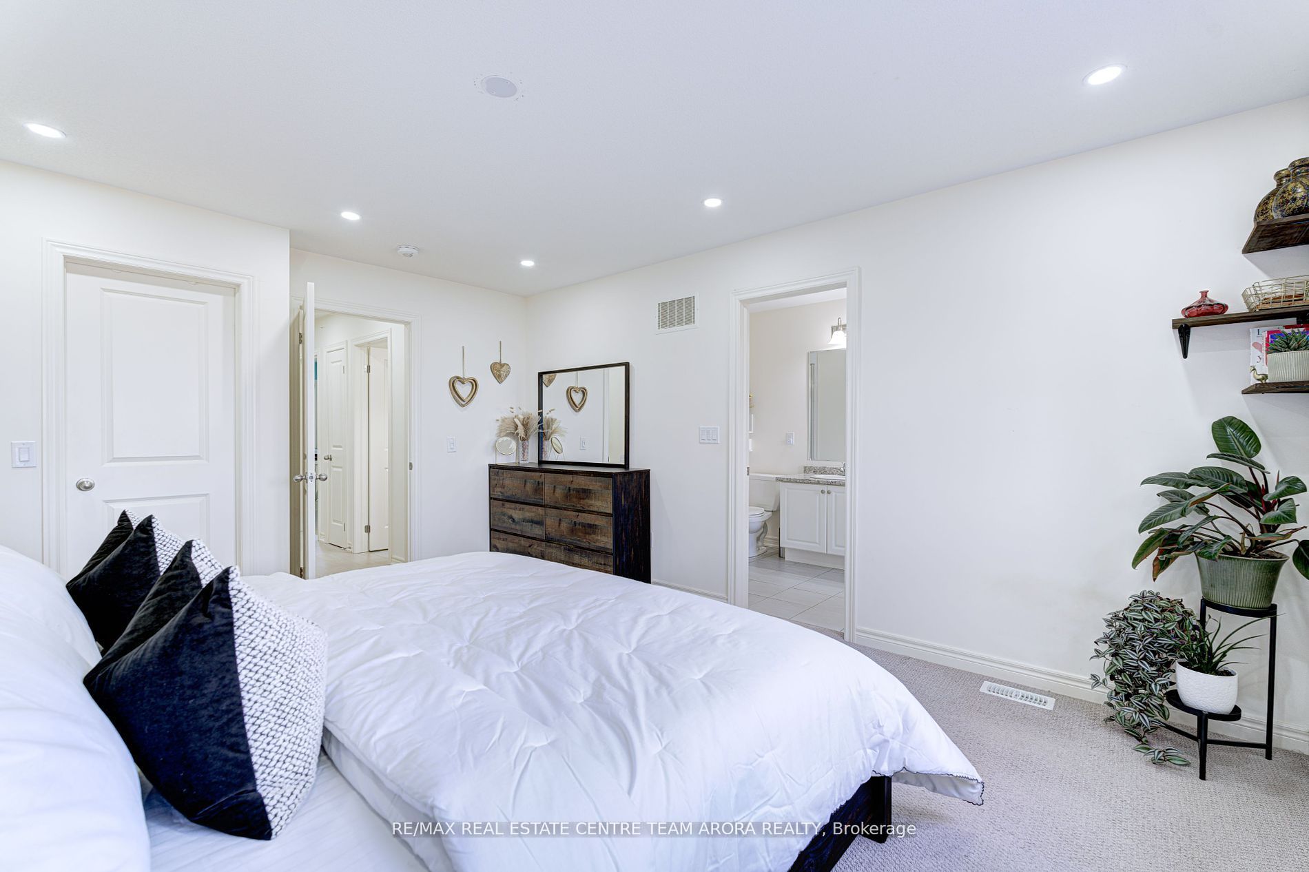 80 Finegan Circle Property Photo 18