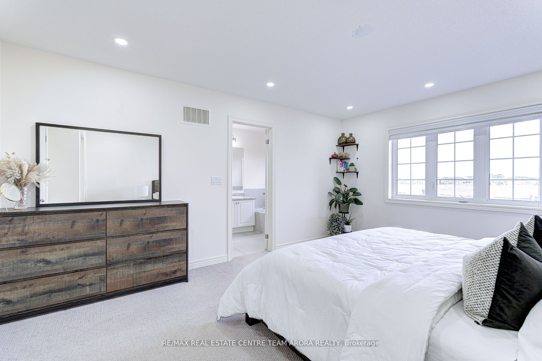 80 Finegan Circle Property Photo 19
