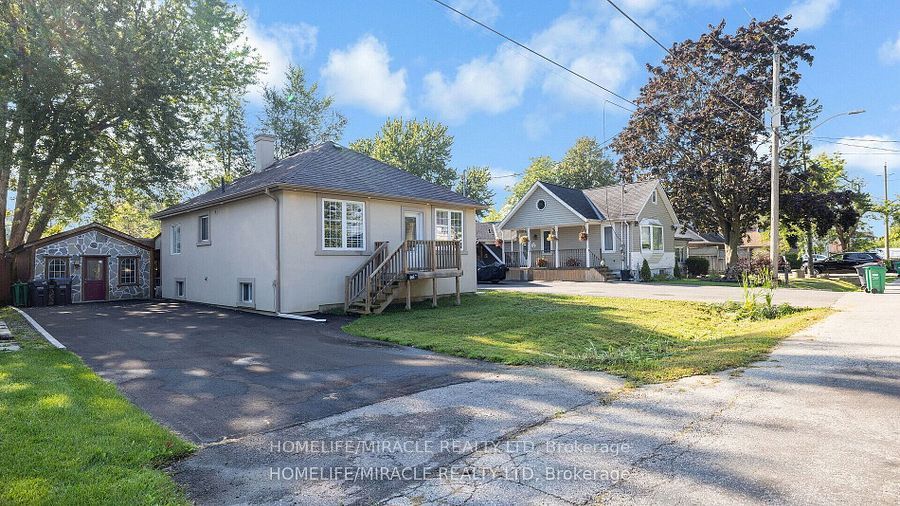 112 Troy Street Property Photo 1