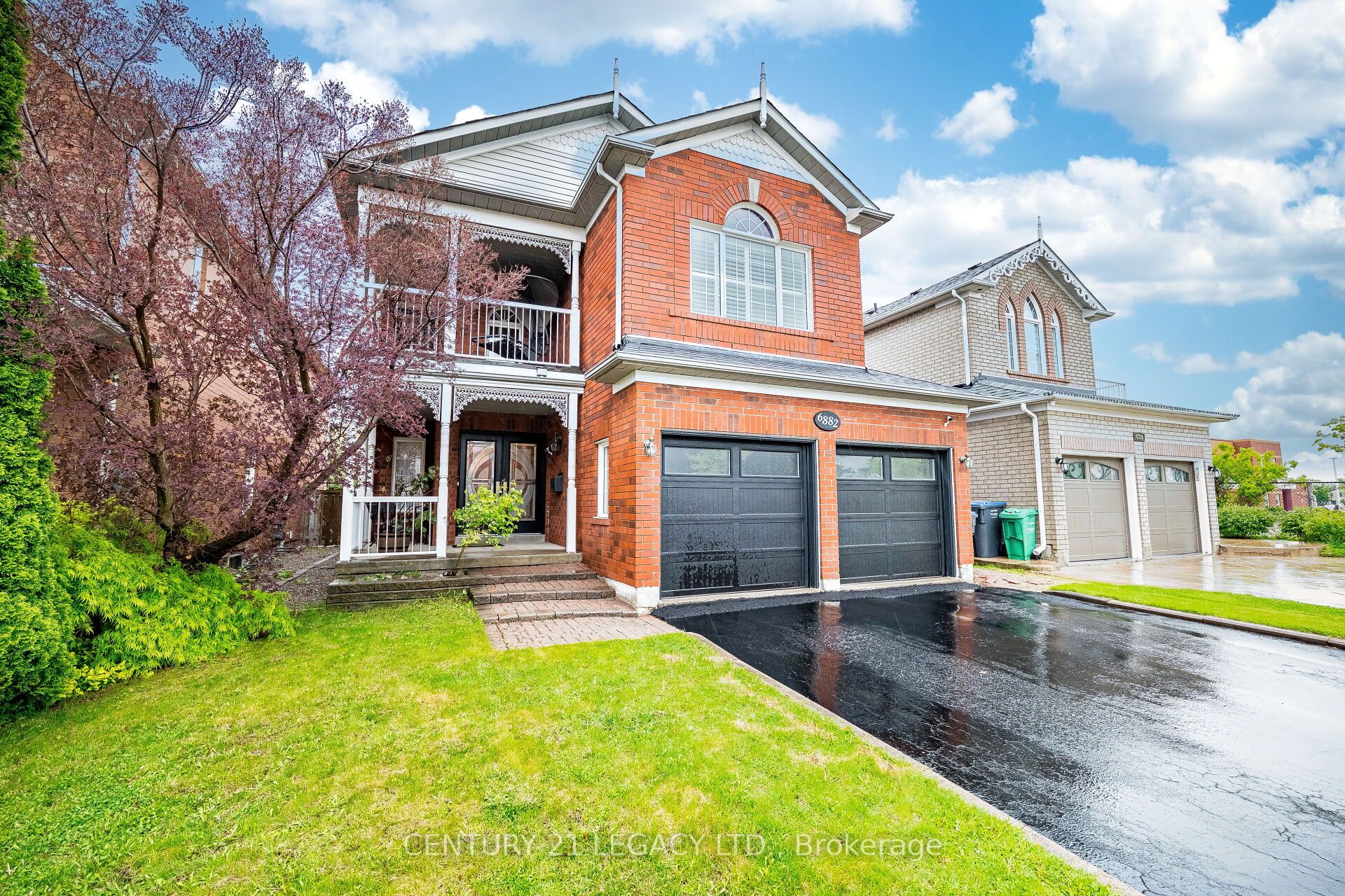 6882 Gooderham Estate Boulevard Property Photo 1