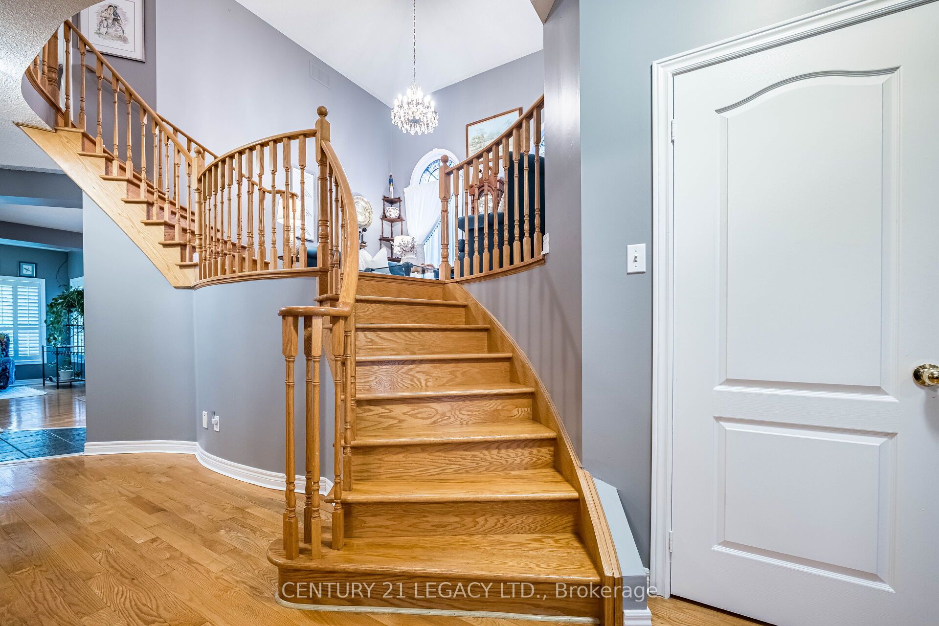 6882 Gooderham Estate Boulevard Property Photo 5