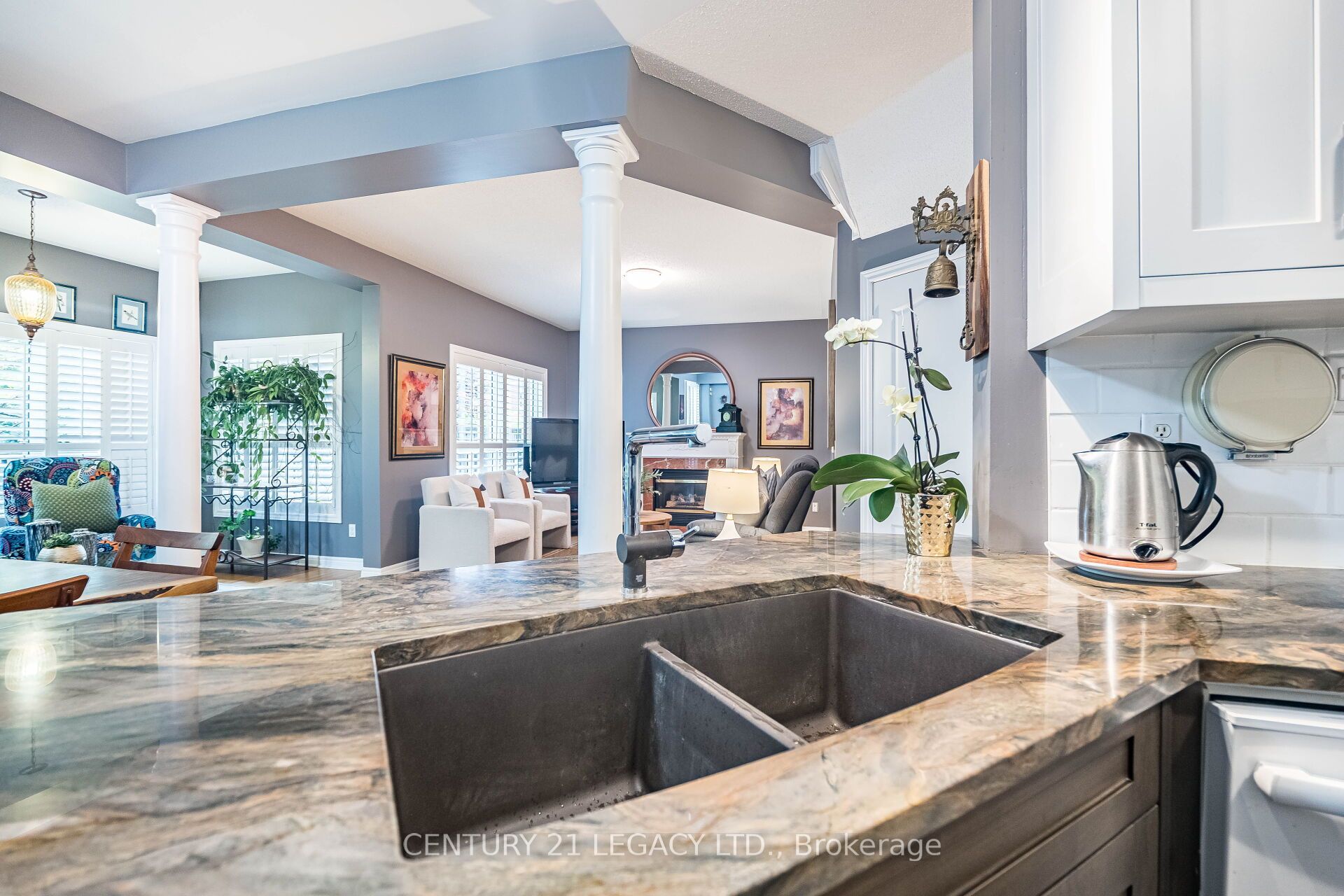 6882 Gooderham Estate Boulevard Property Photo 22