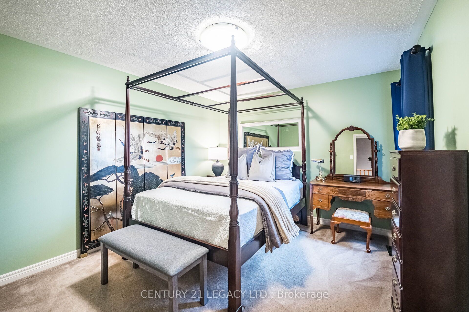 6882 Gooderham Estate Boulevard Property Photo 37