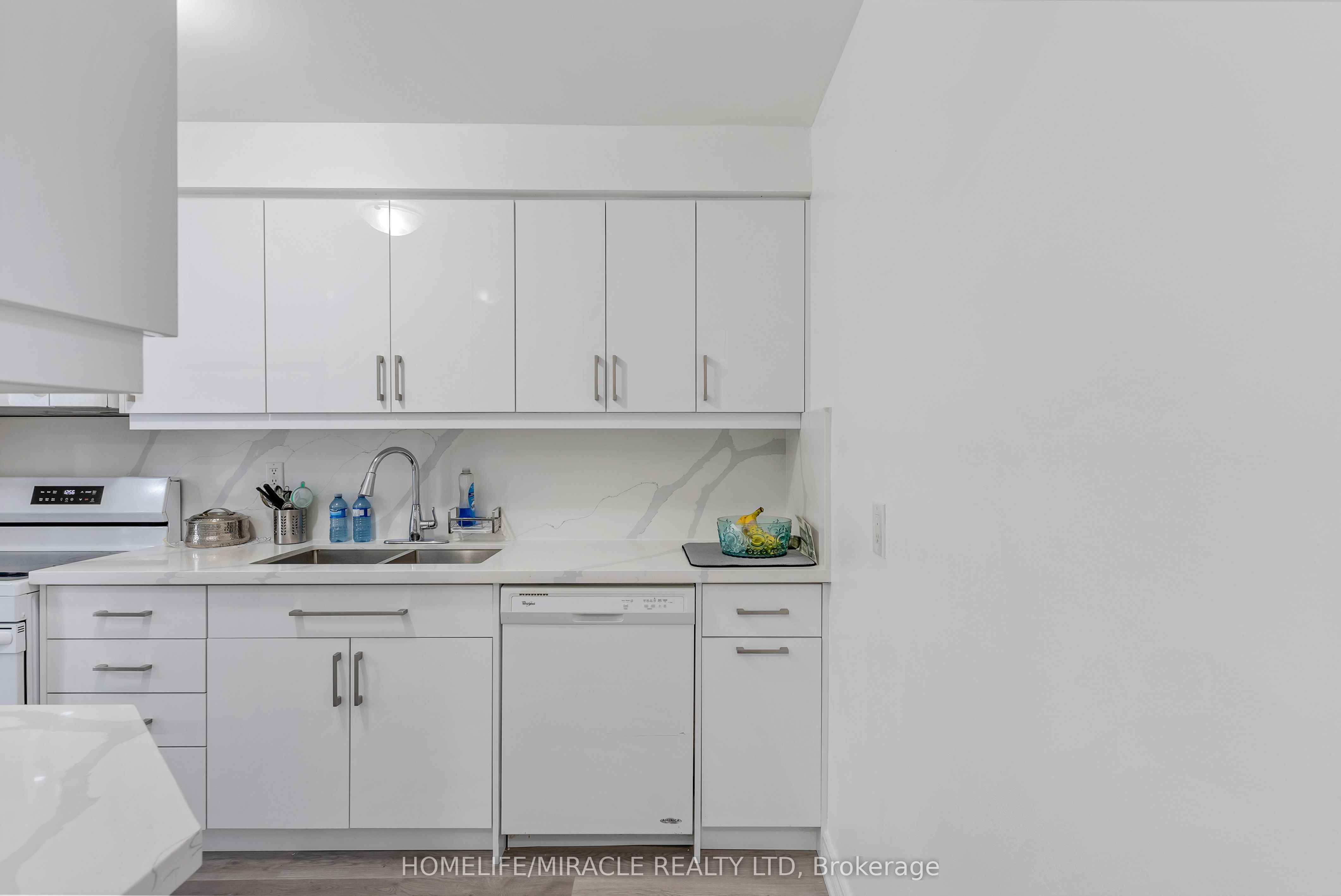 156 Enderby Crescent Property Photo 8