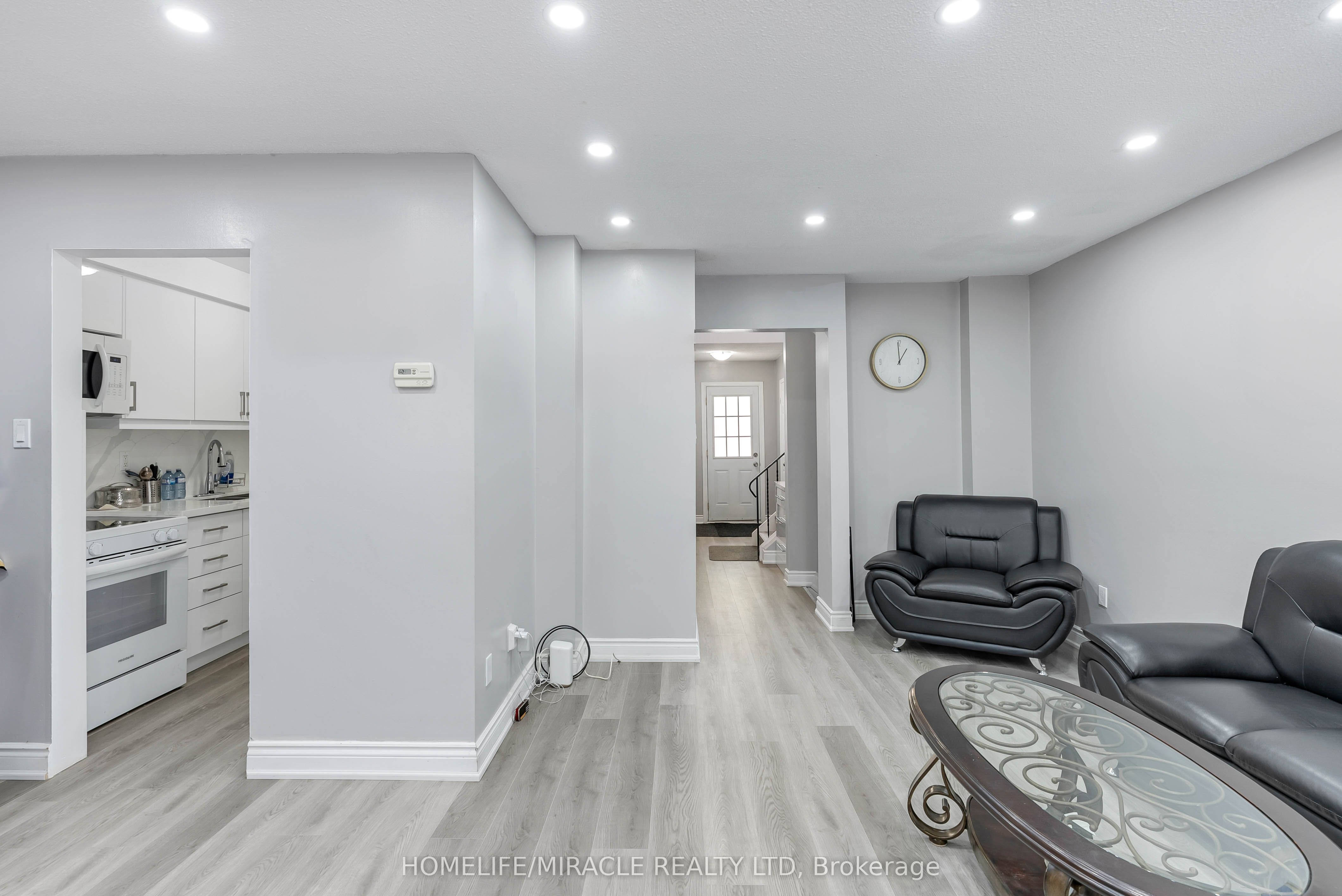 156 Enderby Crescent Property Photo 18