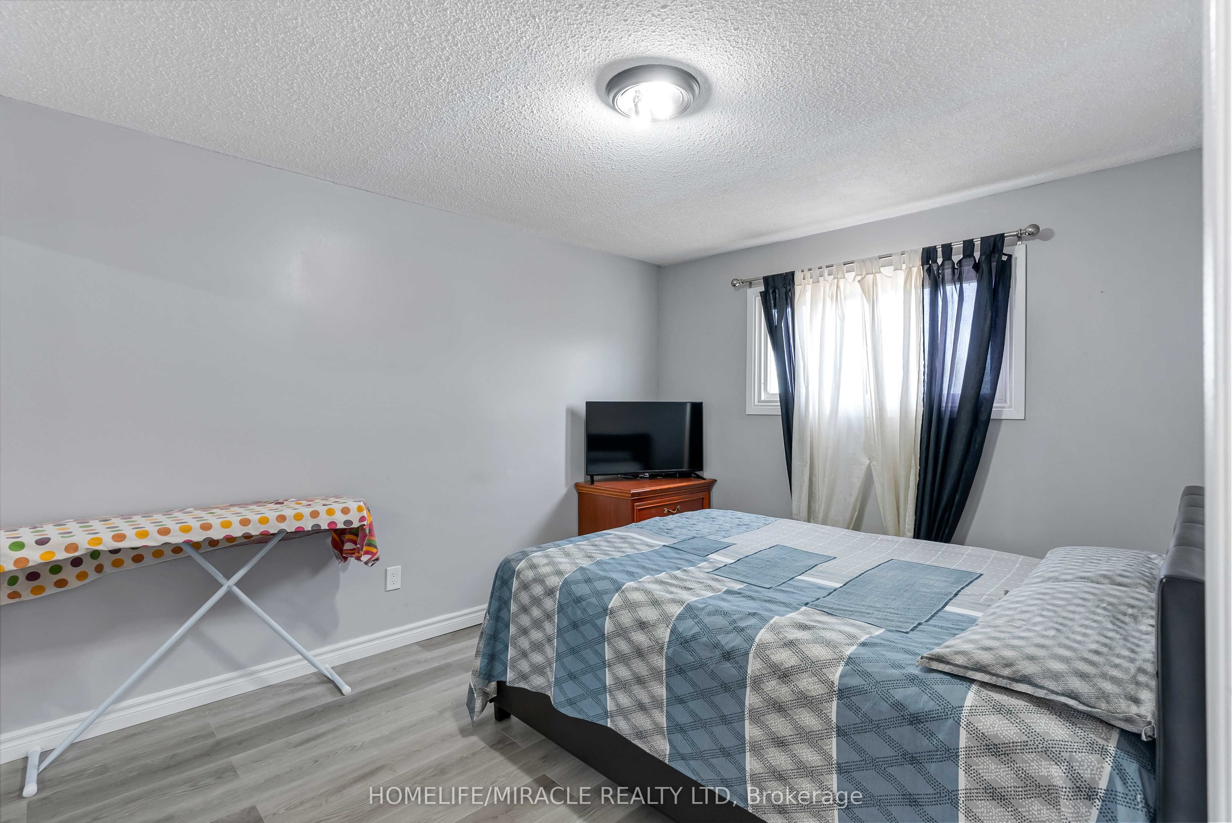 156 Enderby Crescent Property Photo 21