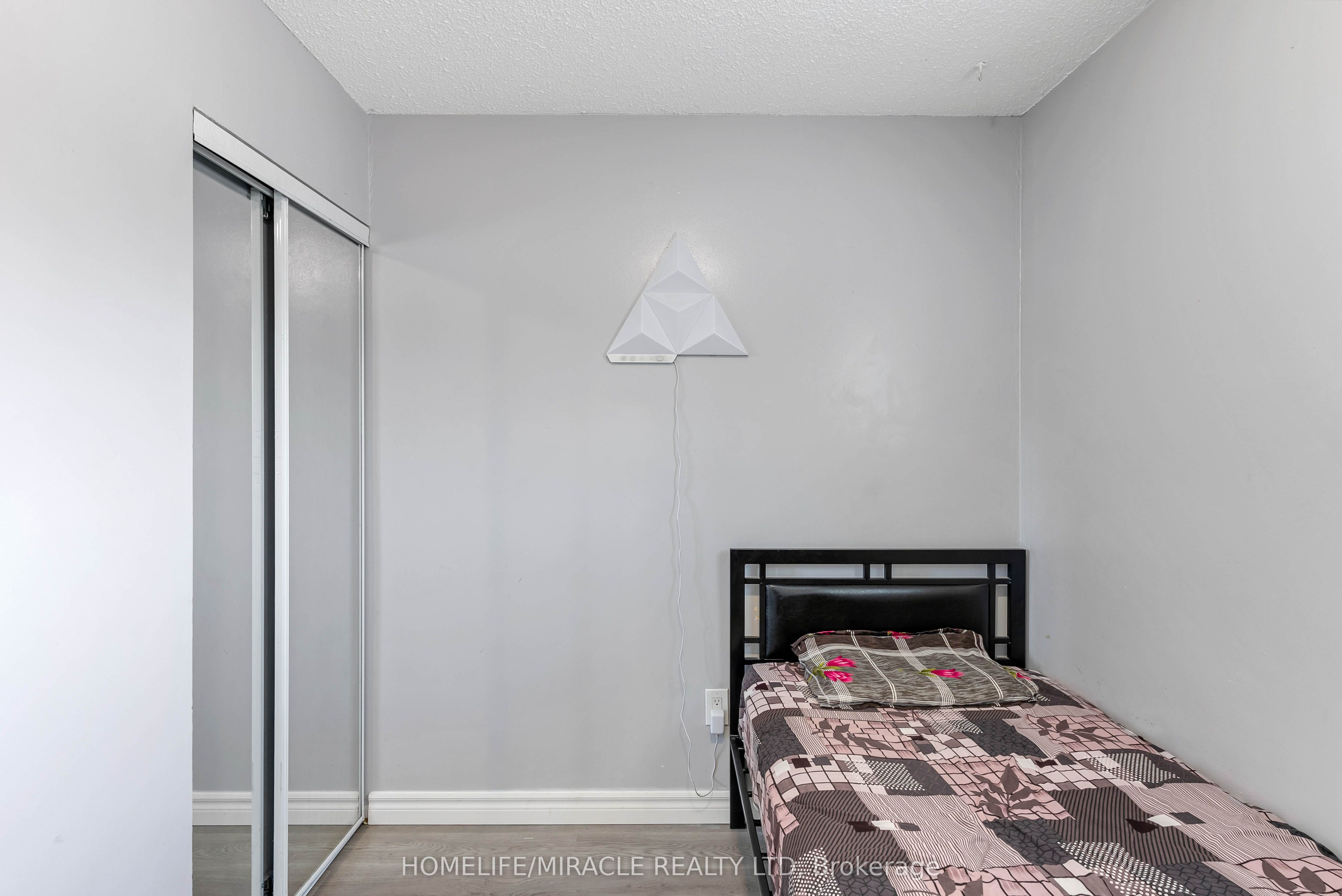 156 Enderby Crescent Property Photo 25