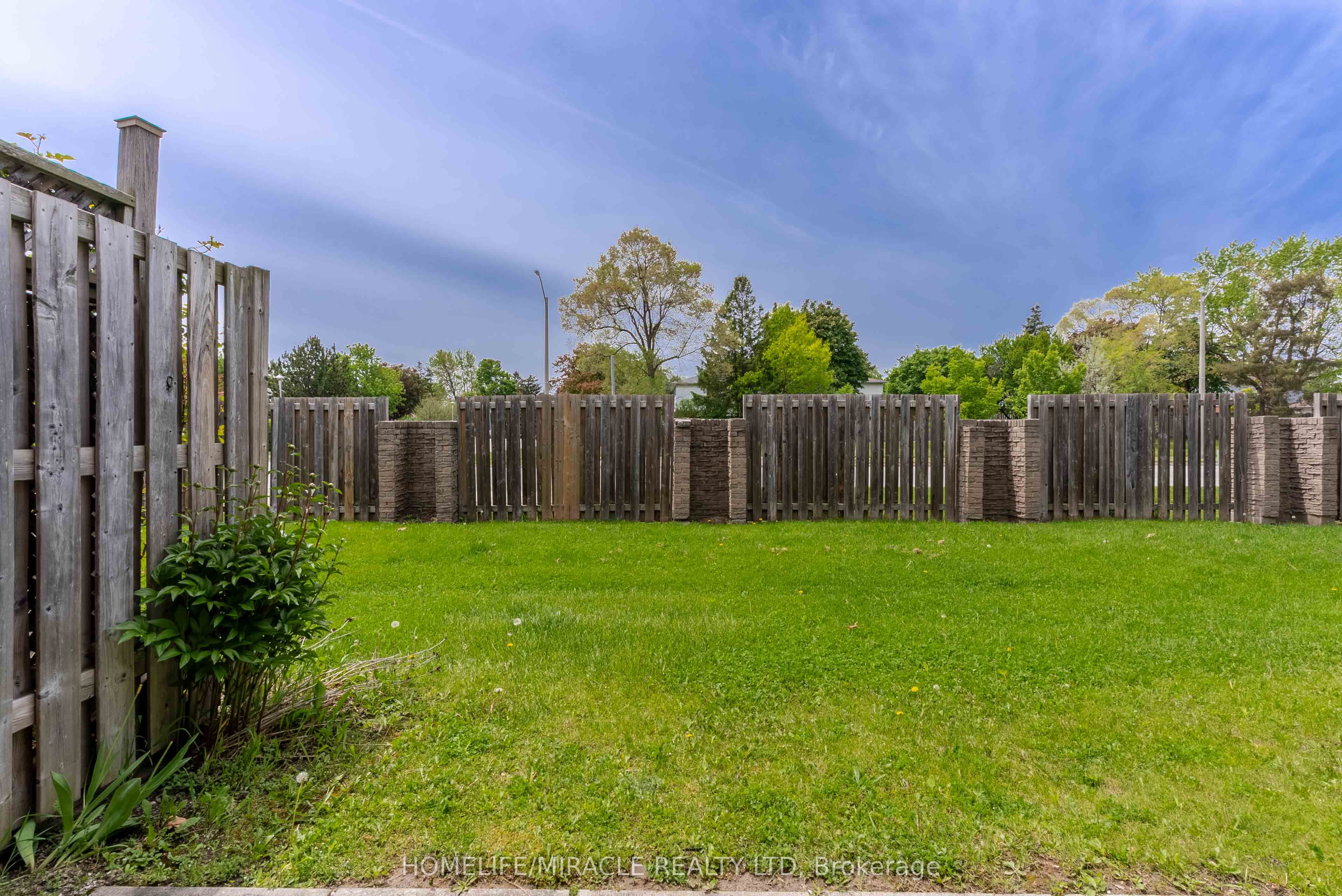 156 Enderby Crescent Property Photo 36