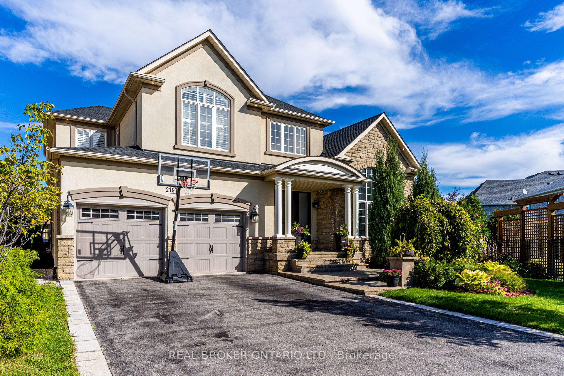 2197 Wuthering Heights Way Property Photo 1
