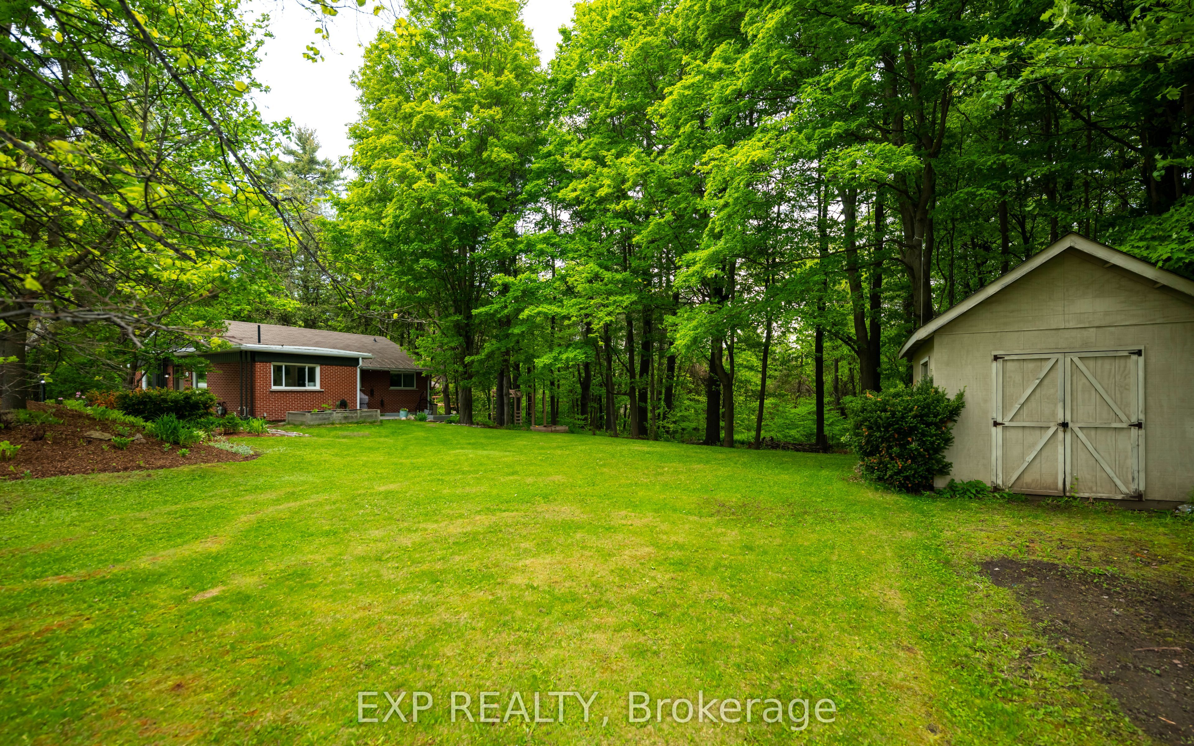 21 Veterans Way Property Photo 3