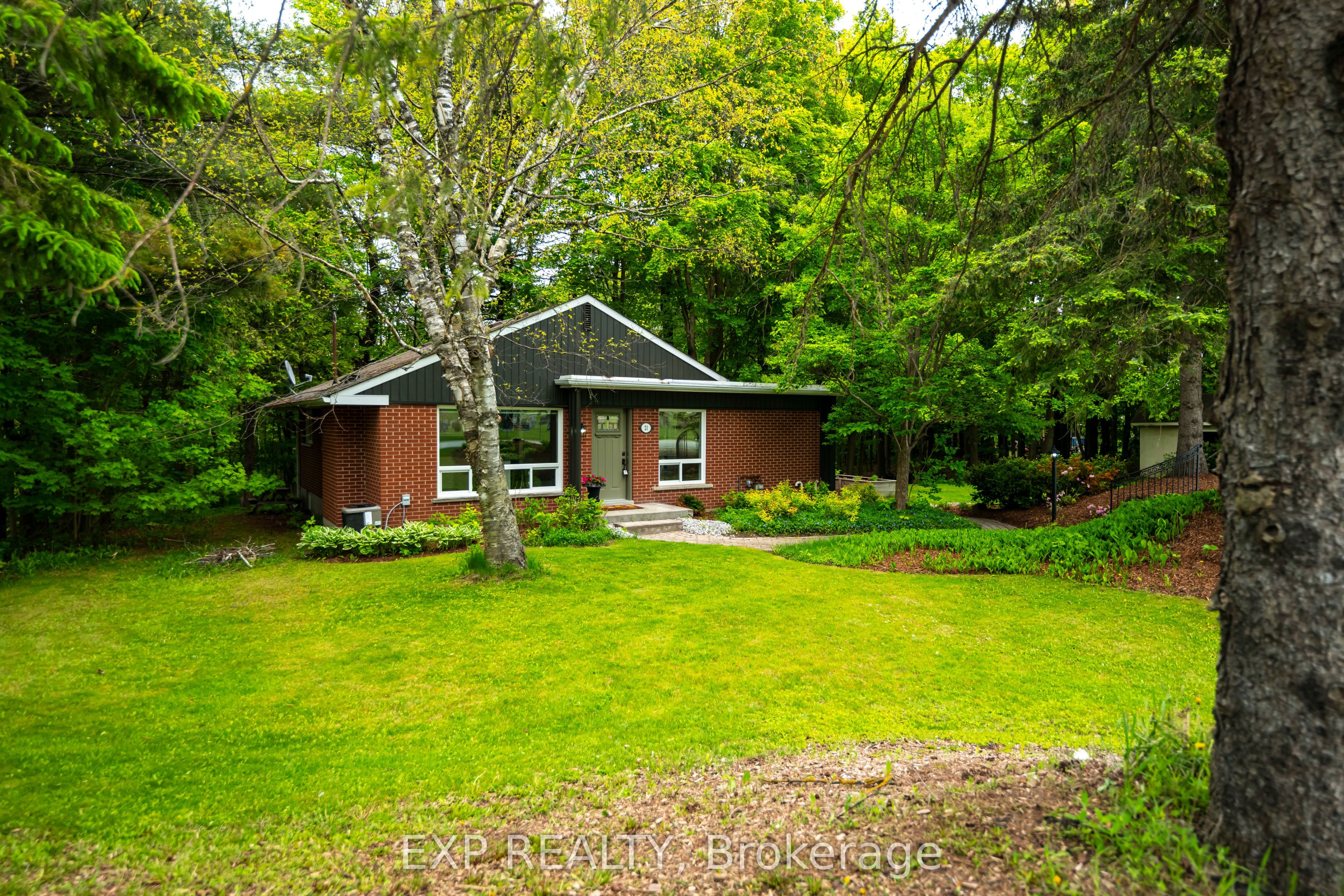 21 Veterans Way Property Photo 4