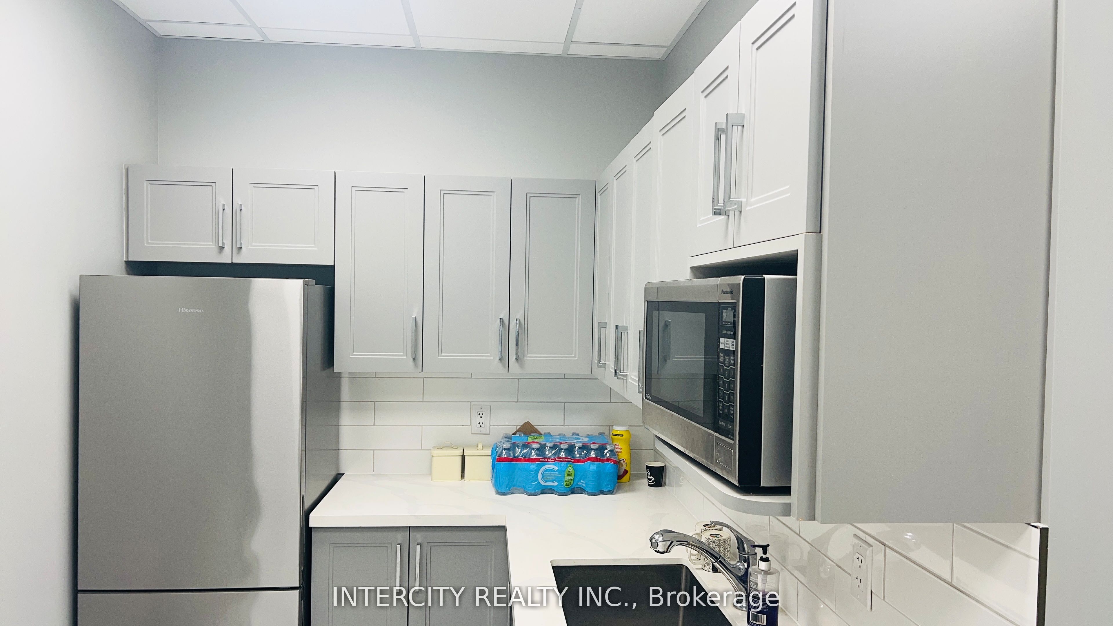 127 Westmore Drive Property Photo 12