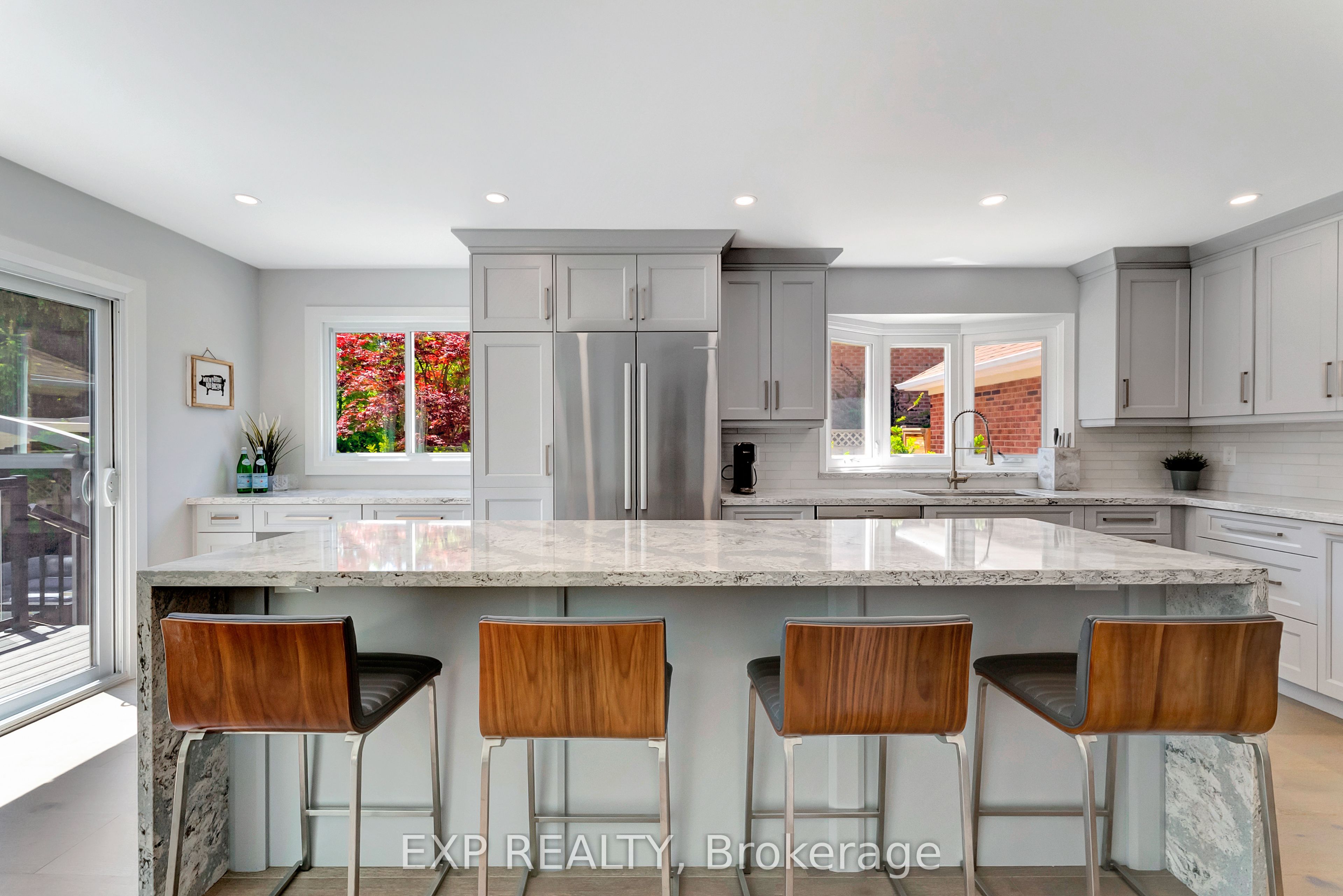 1399 Winterberry Dr Property Photo 17