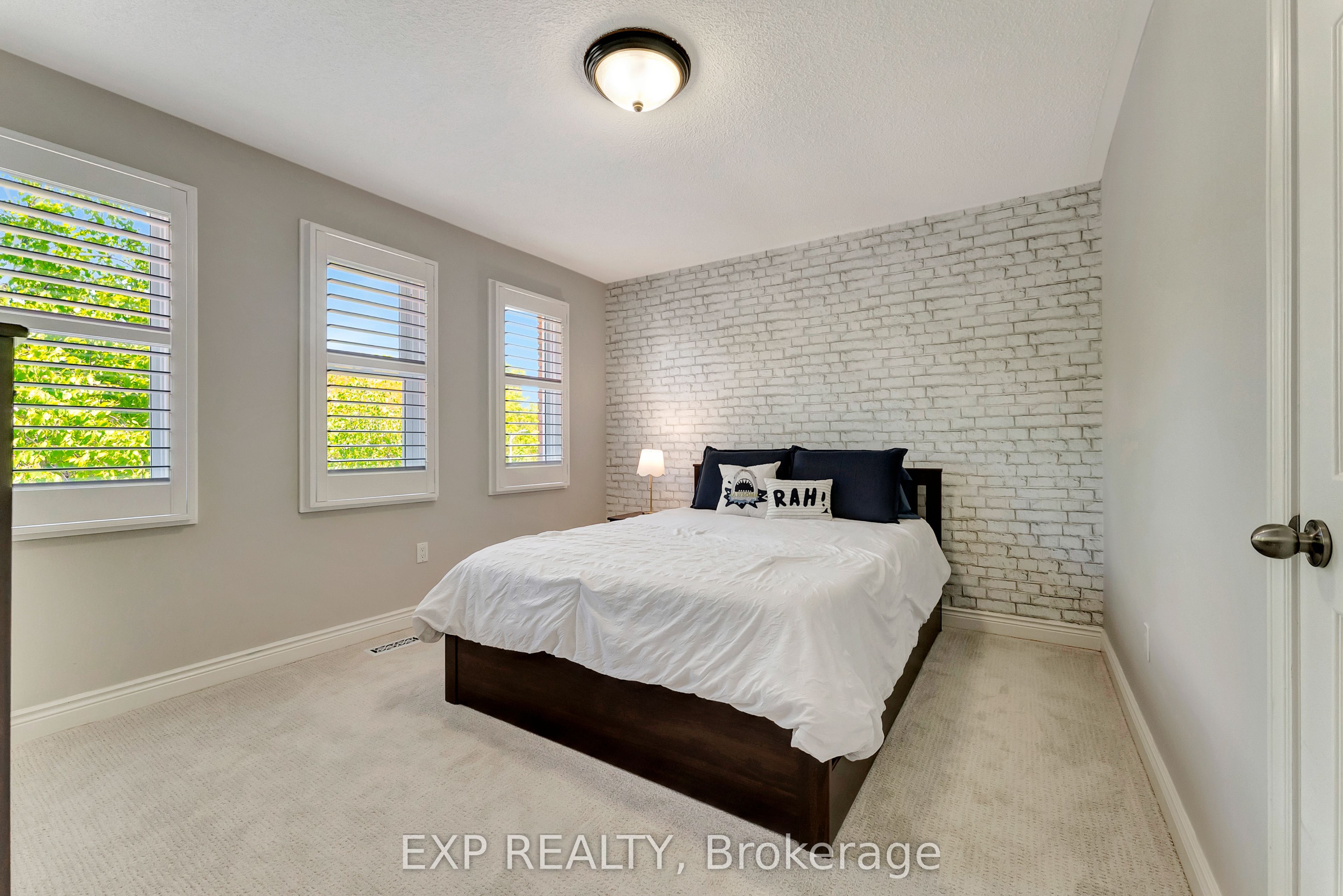 1399 Winterberry Dr Property Photo 31