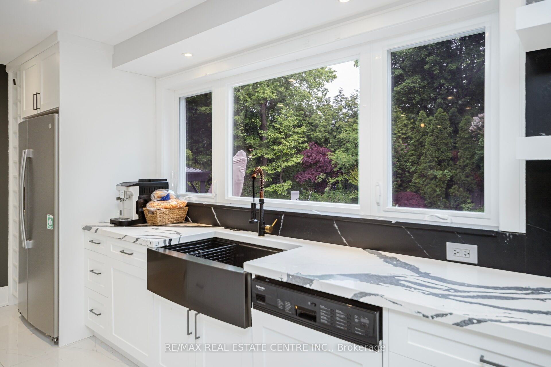7 Heather Place Property Photo 17