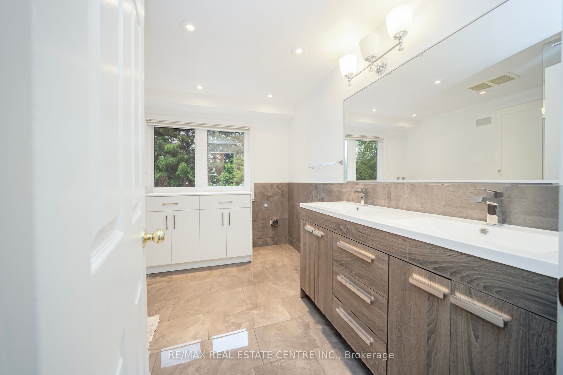 7 Heather Place Property Photo 26