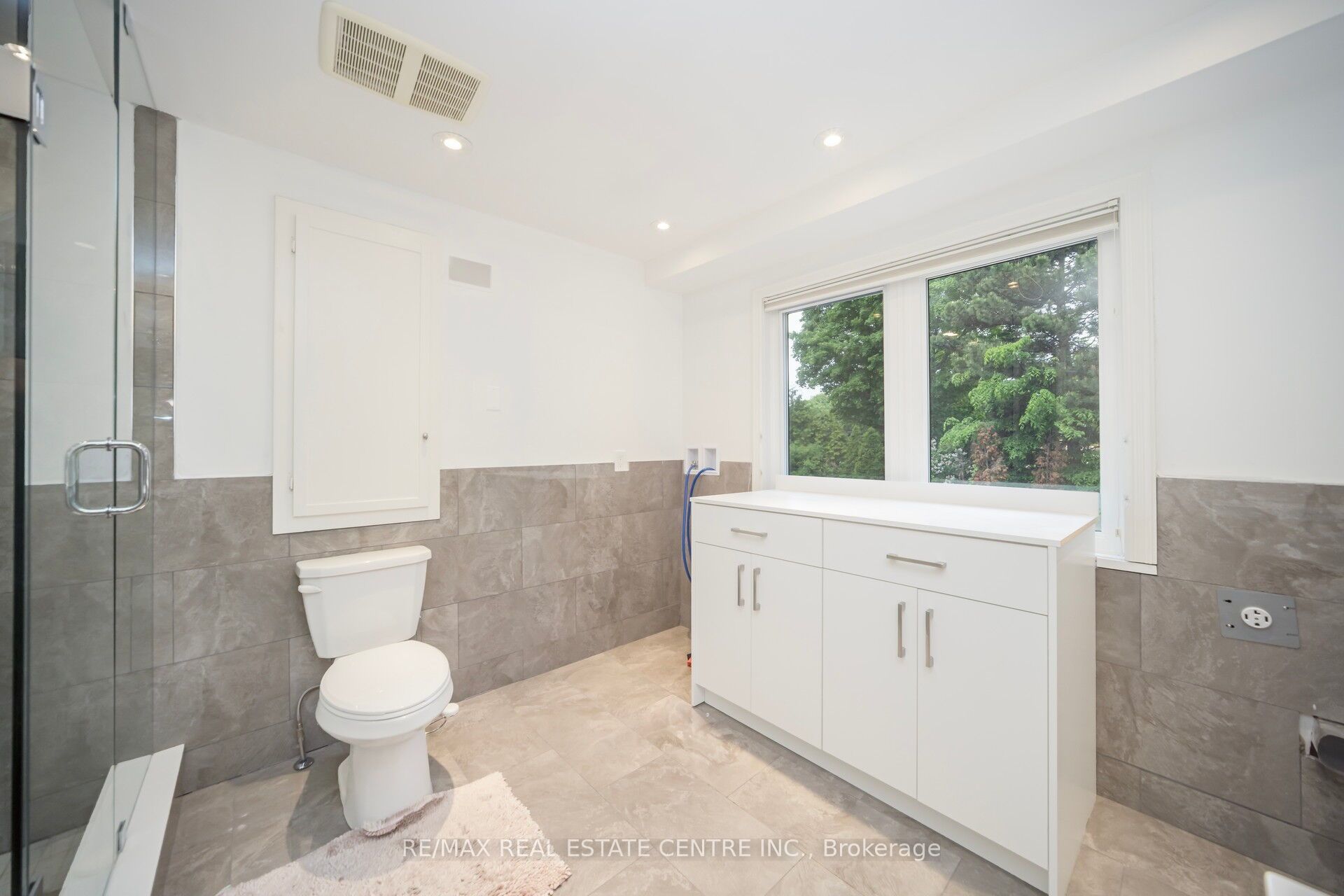 7 Heather Place Property Photo 27