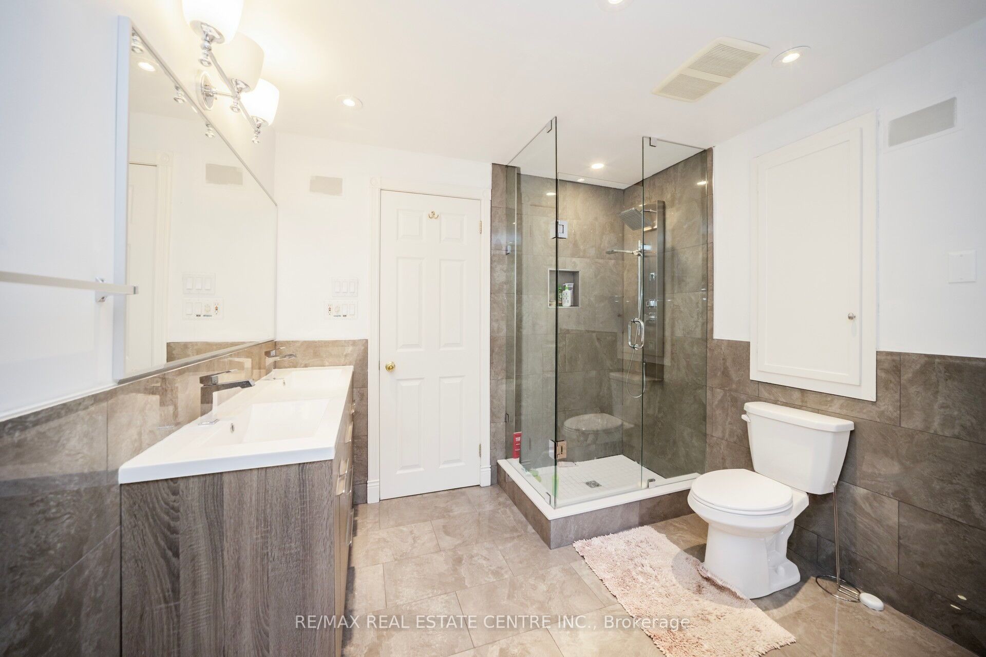 7 Heather Place Property Photo 28