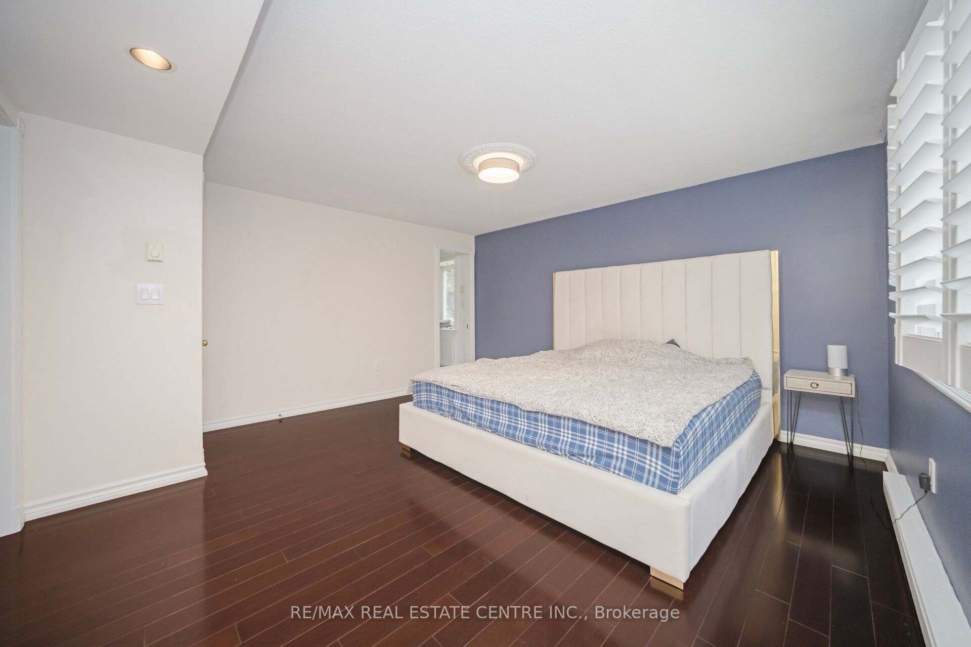 7 Heather Place Property Photo 34