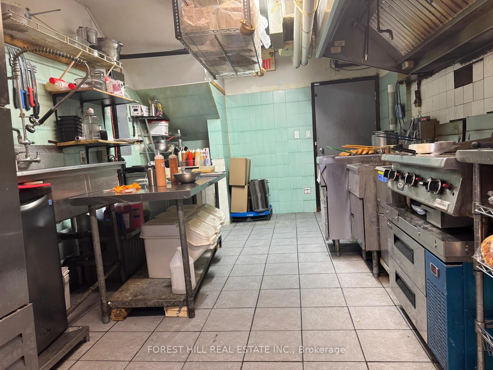 #main Floor - 236 Queen Street Property Photo 10