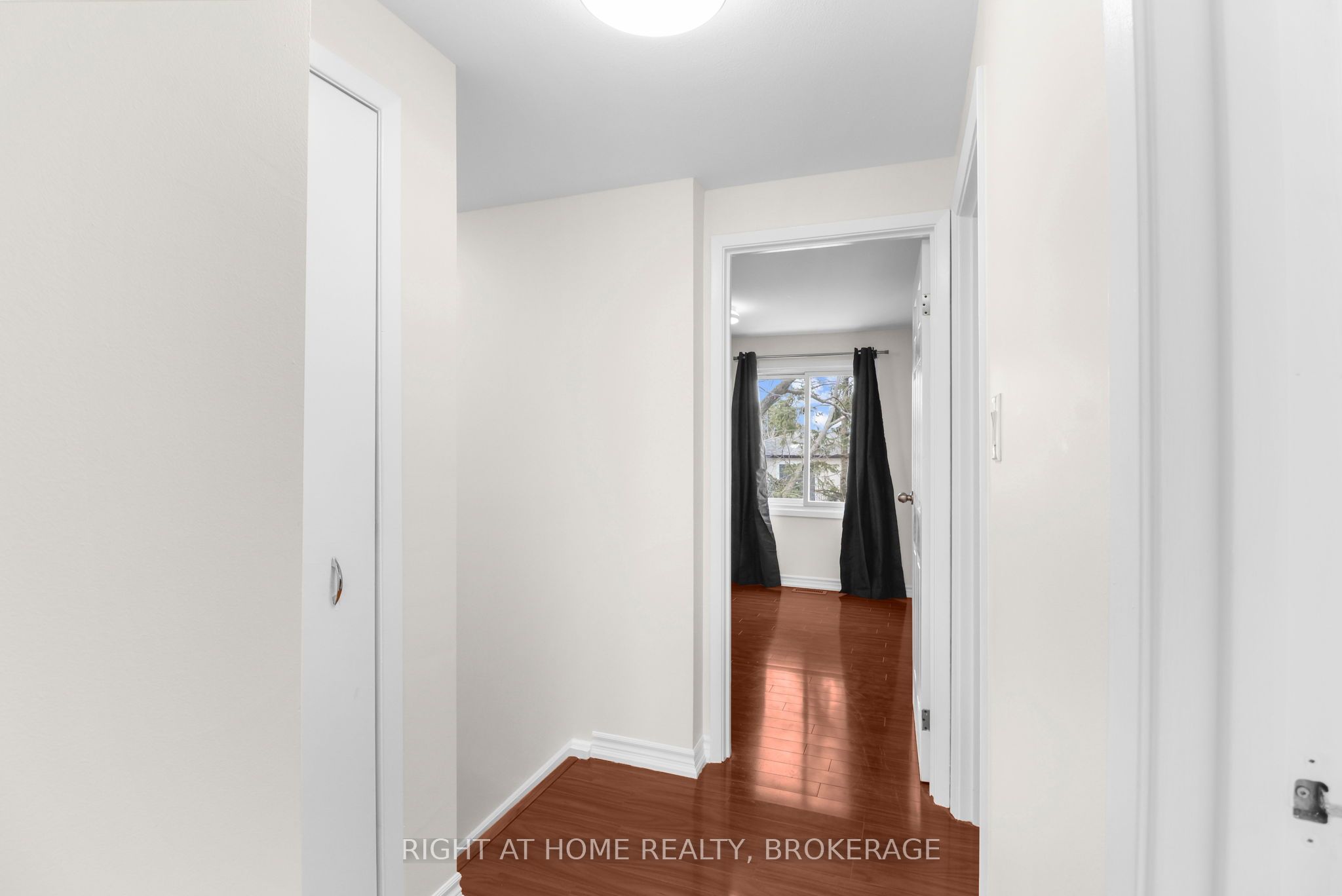 400 Bloor Street 100 Property Photo 15