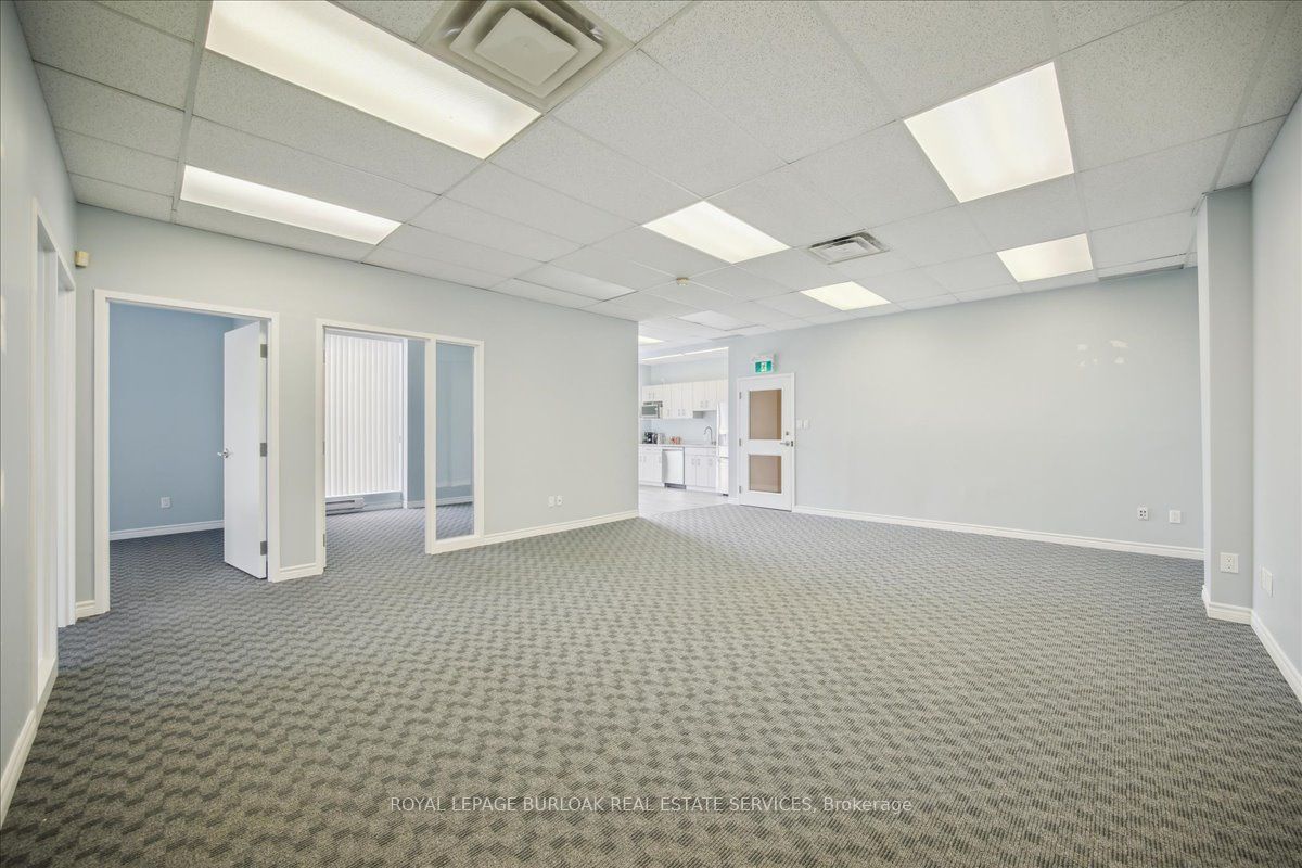 2321 Fairview St Property Photo 7