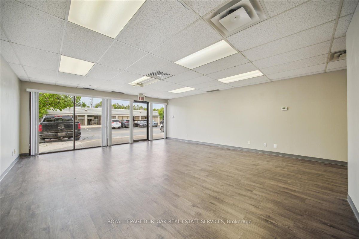 #320 - 2289 Fairview Street Property Photo 8