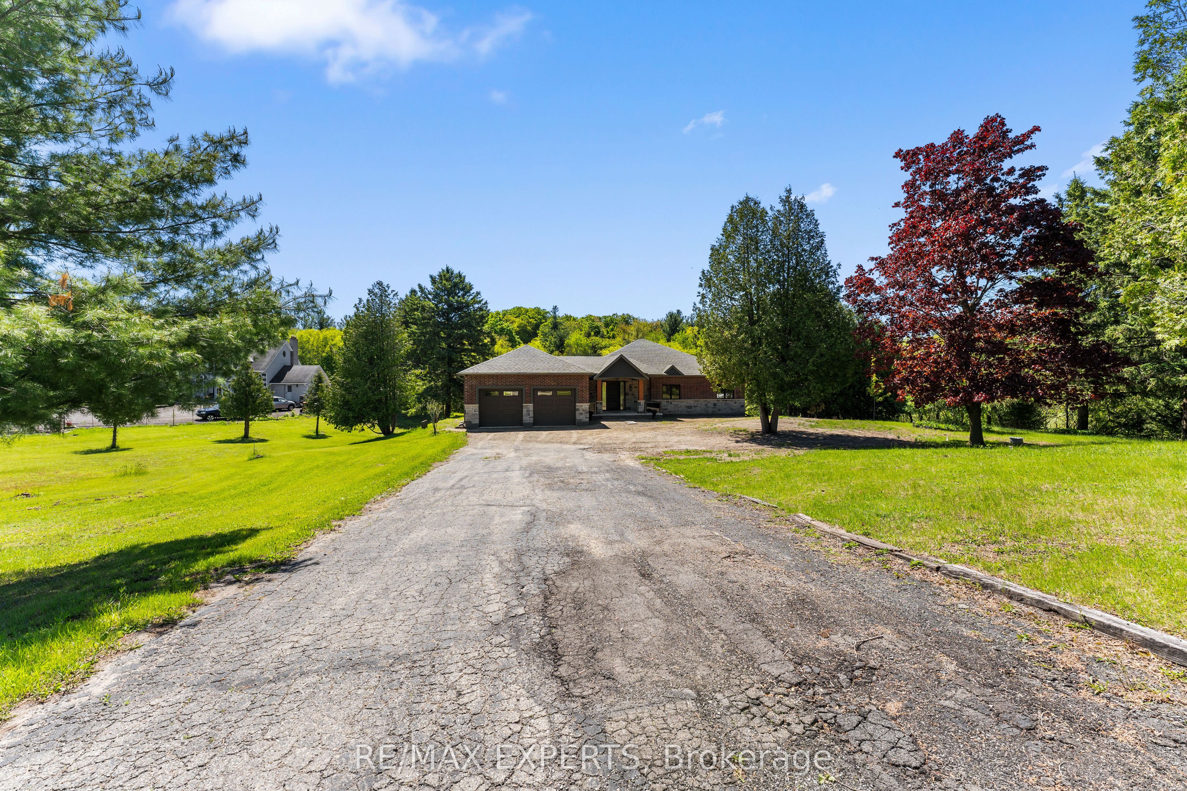 211 Pine Avenue Property Photo 4
