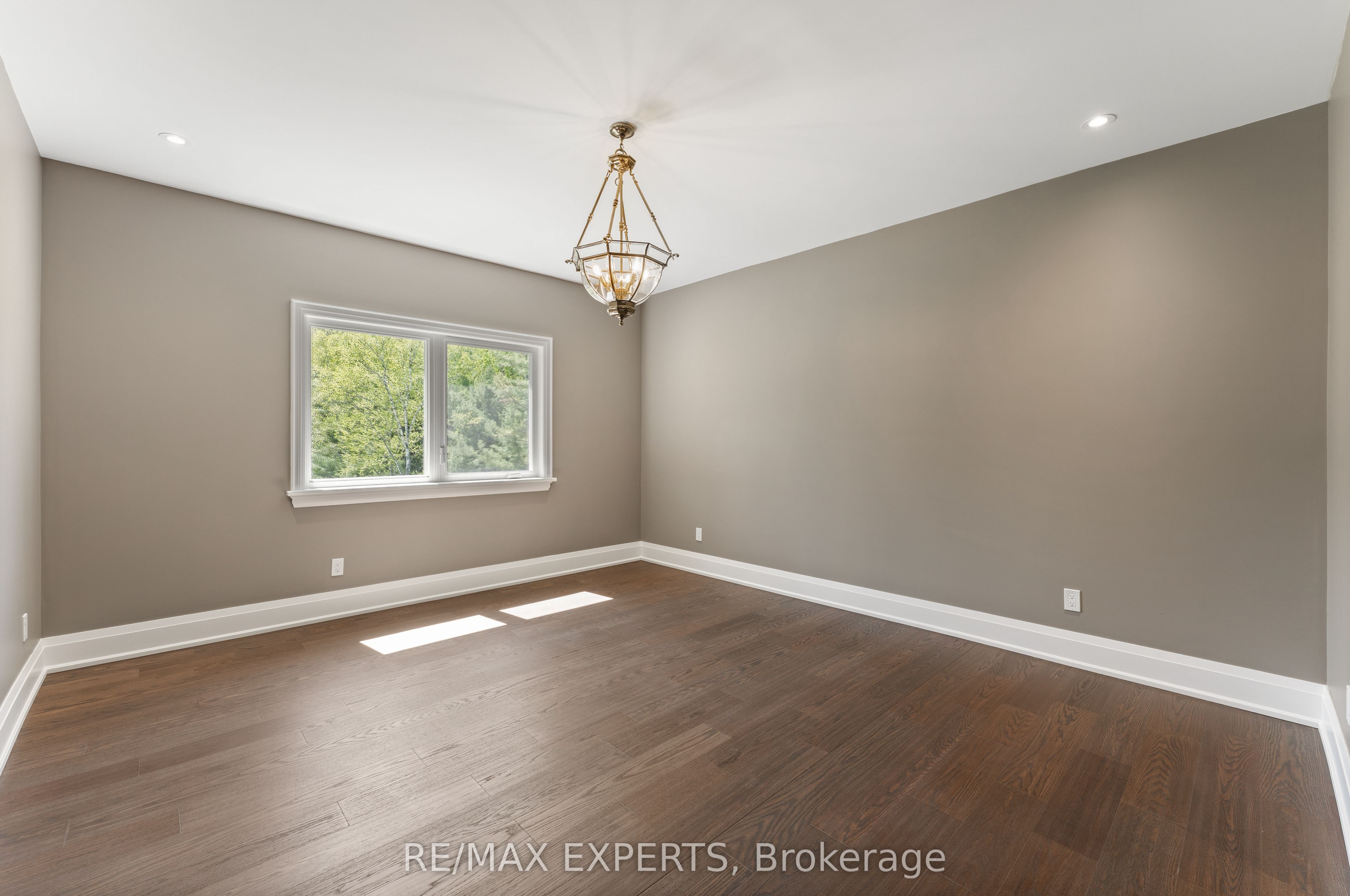211 Pine Avenue Property Photo 20