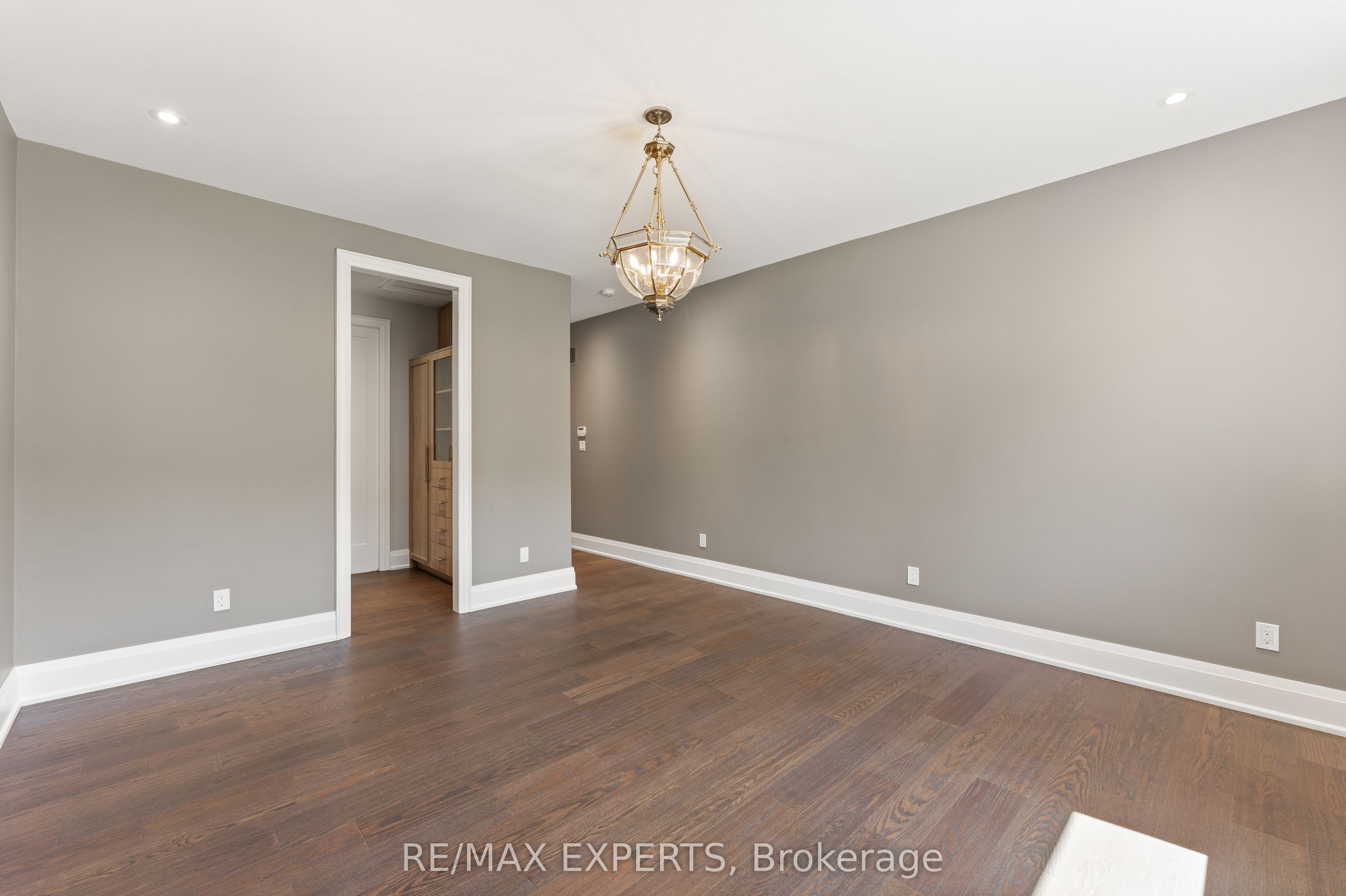 211 Pine Avenue Property Photo 21