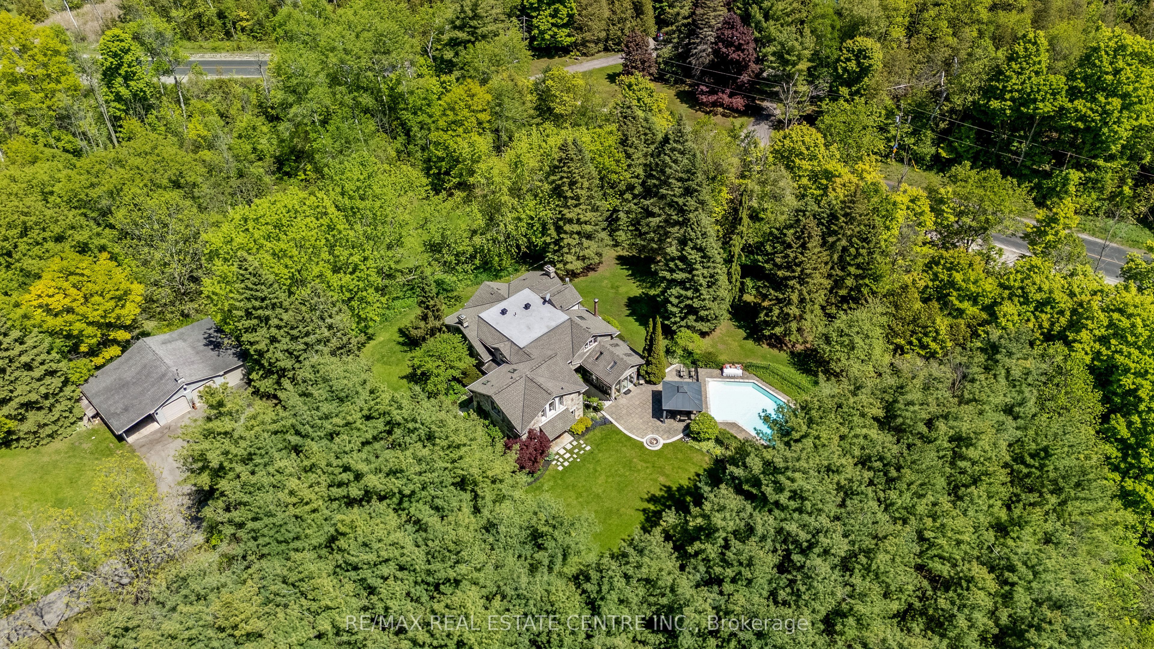 8492 Canyon Road Property Photo 1