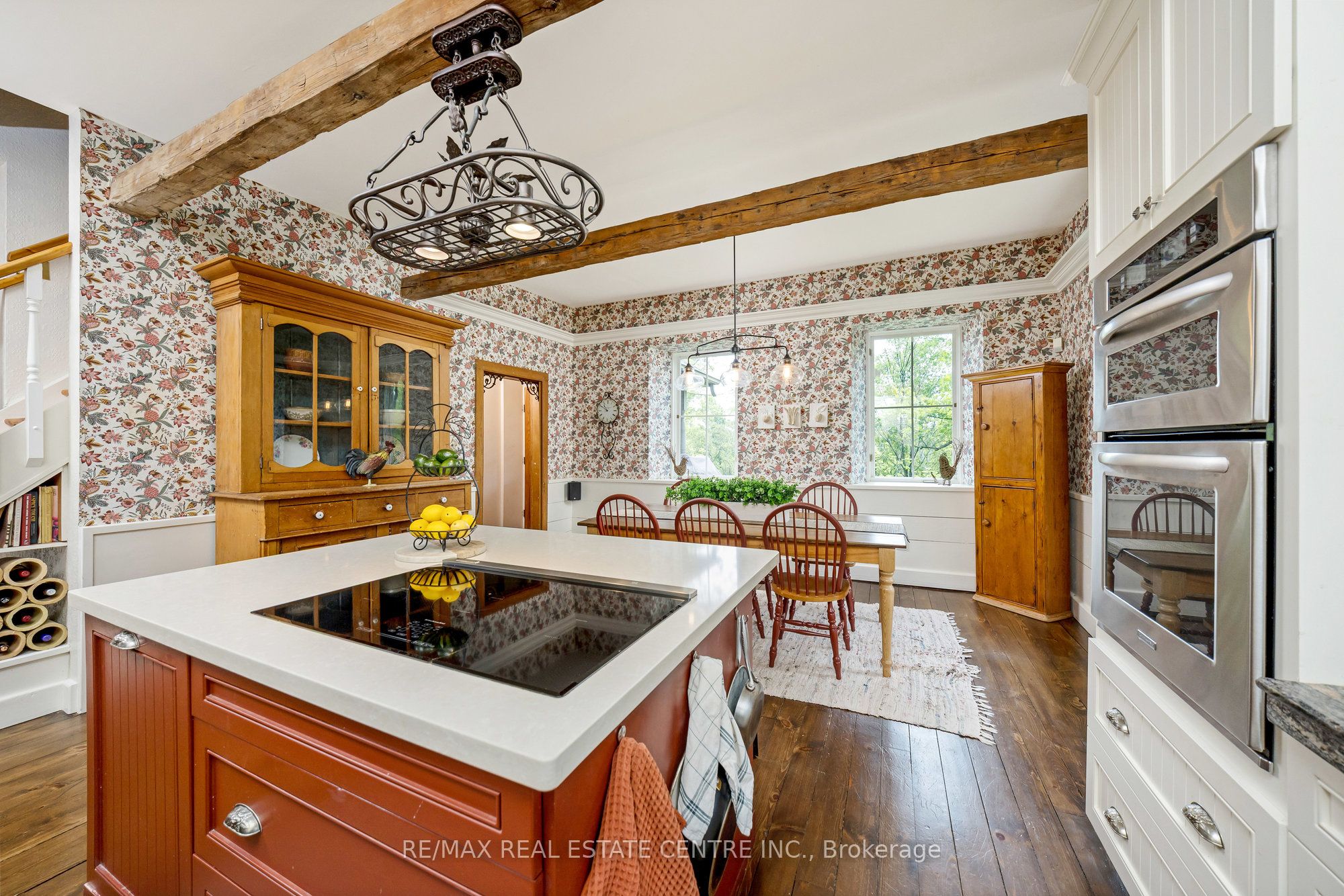 8492 Canyon Road Property Photo 22