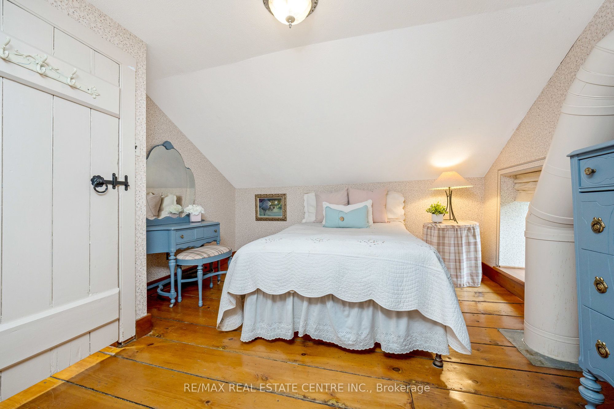 8492 Canyon Road Property Photo 33
