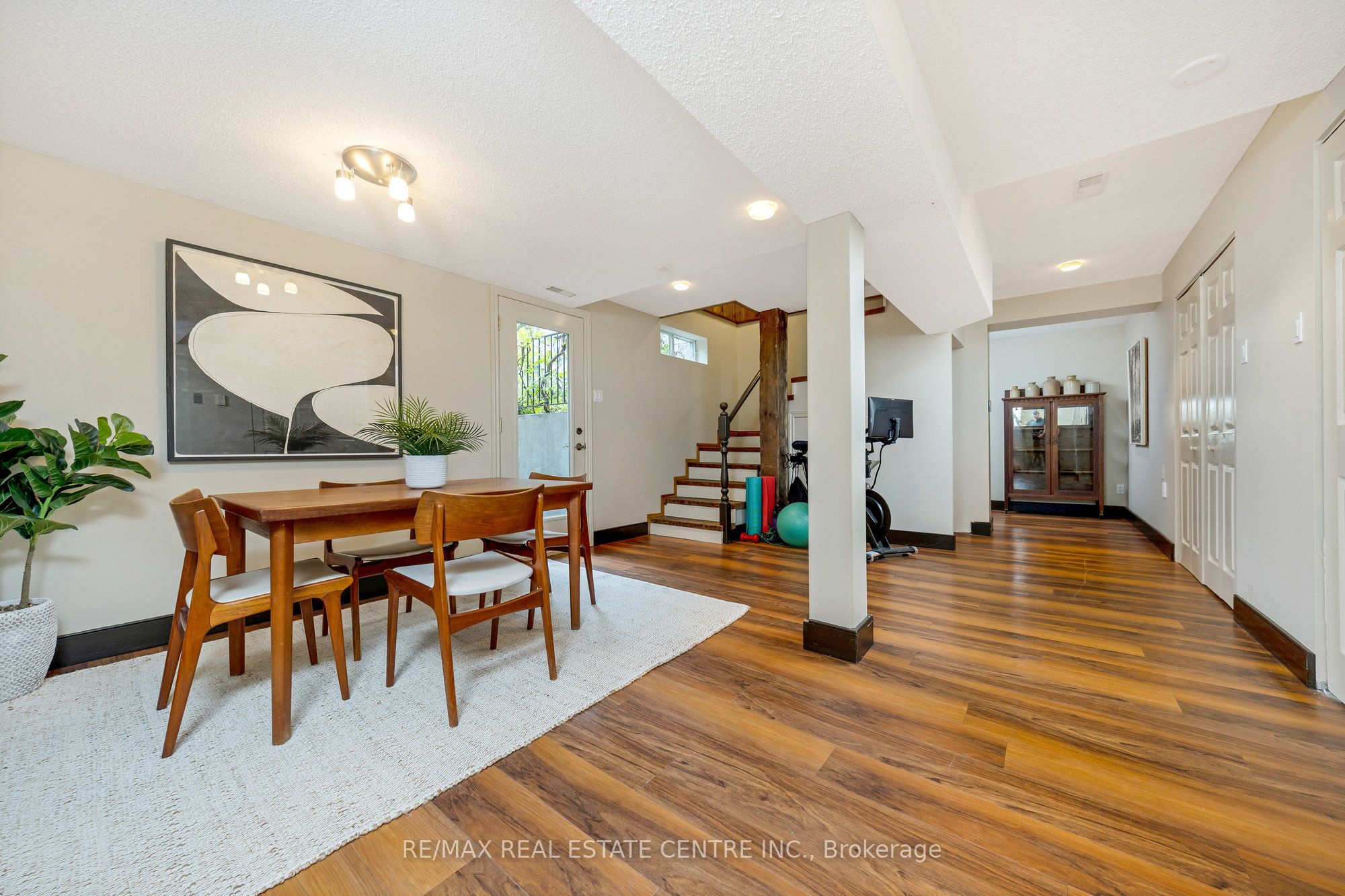 8492 Canyon Road Property Photo 35