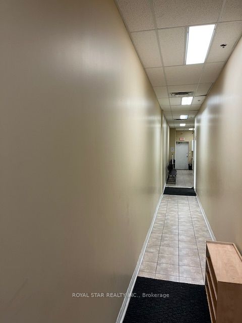 1098 Peter Robertson Blvd Property Photo 1