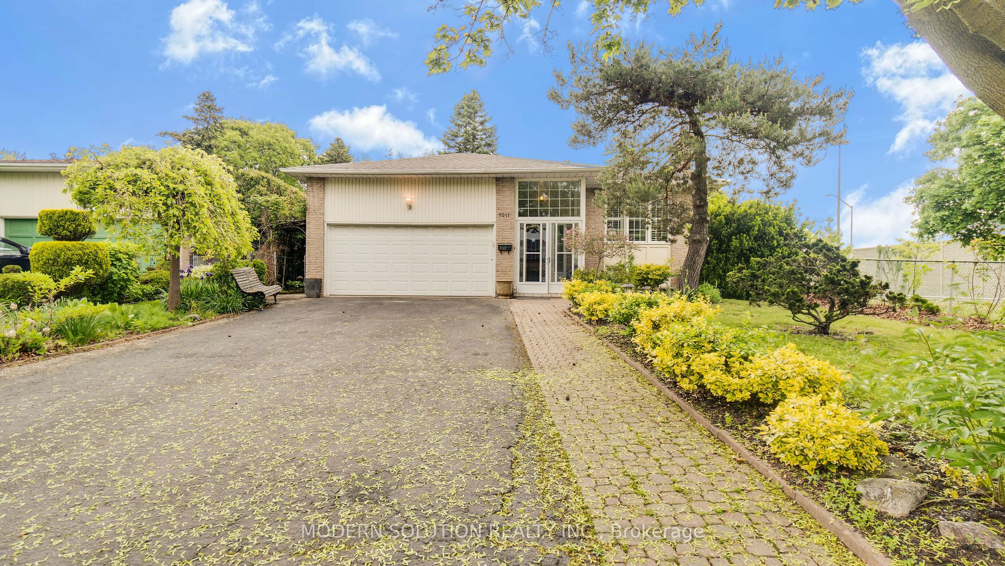 1011 Pearson Drive Property Photo 1