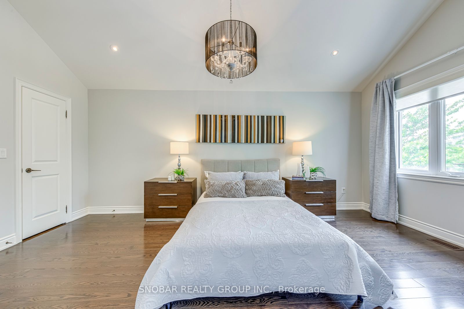 797 Oxford Street Property Photo 28