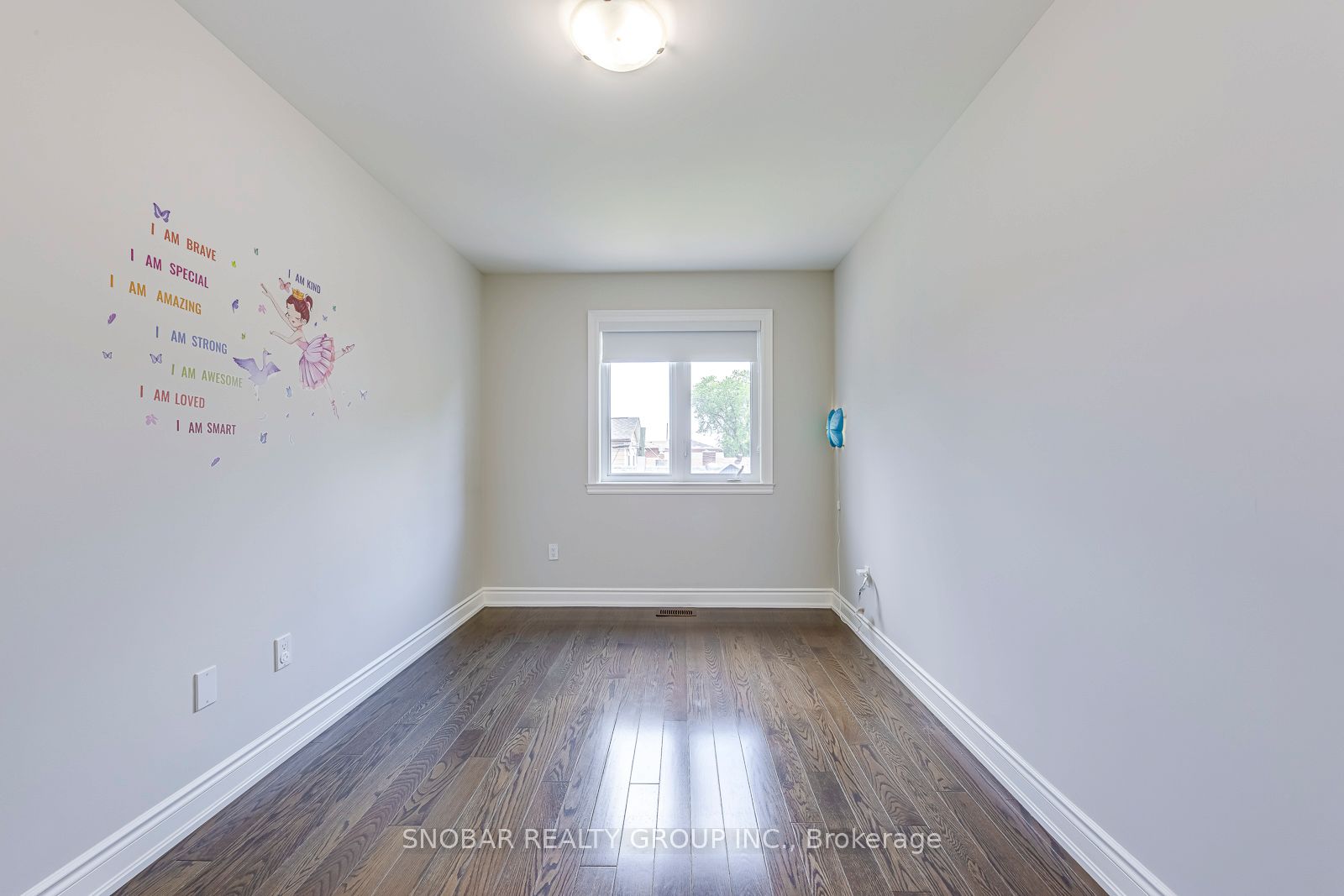 797 Oxford Street Property Photo 34
