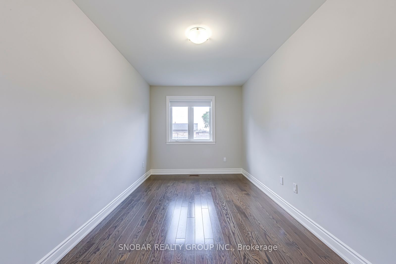 797 Oxford Street Property Photo 36