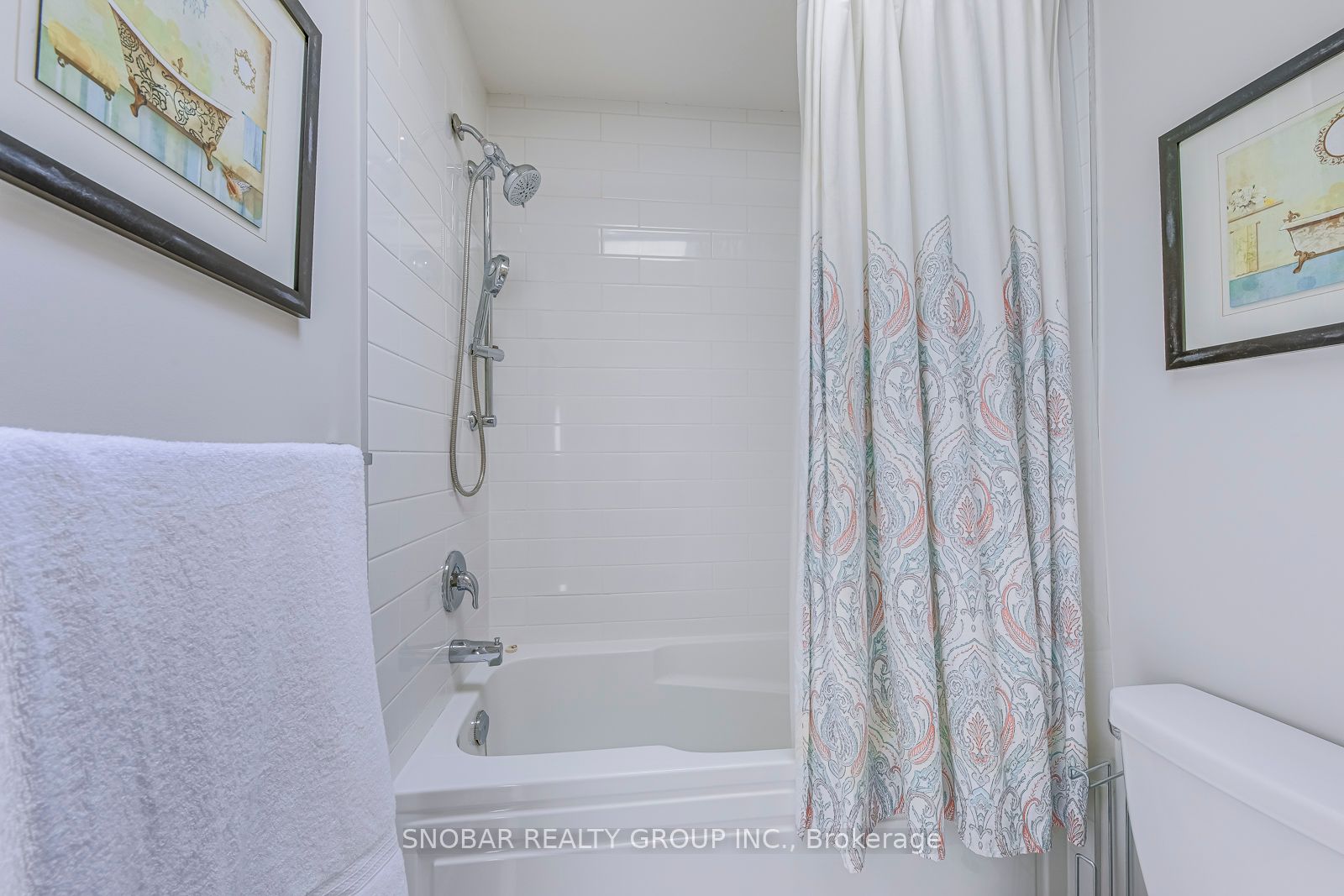 797 Oxford Street Property Photo 39