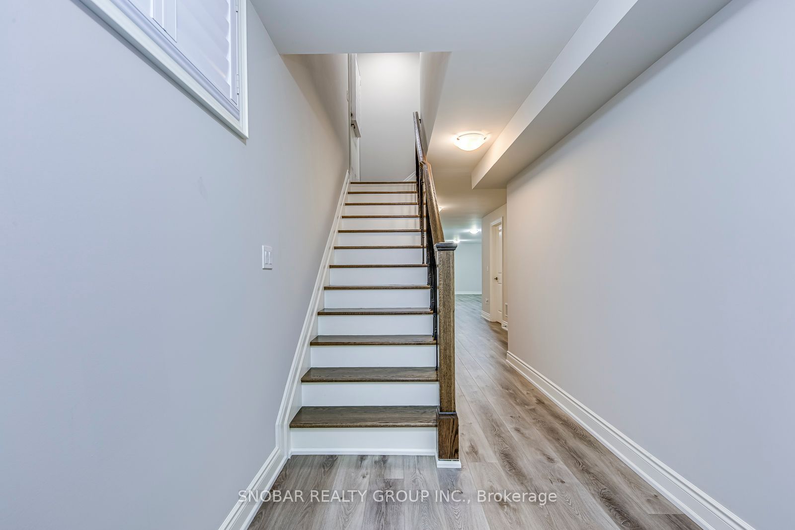 797 Oxford Street Property Photo 42