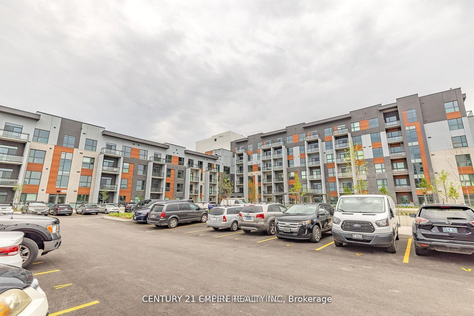 95 Dundas Street W 503 Property Photo 1