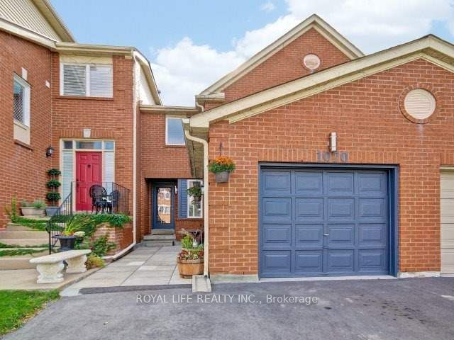 1070 Lindsay Drive Property Photo 1