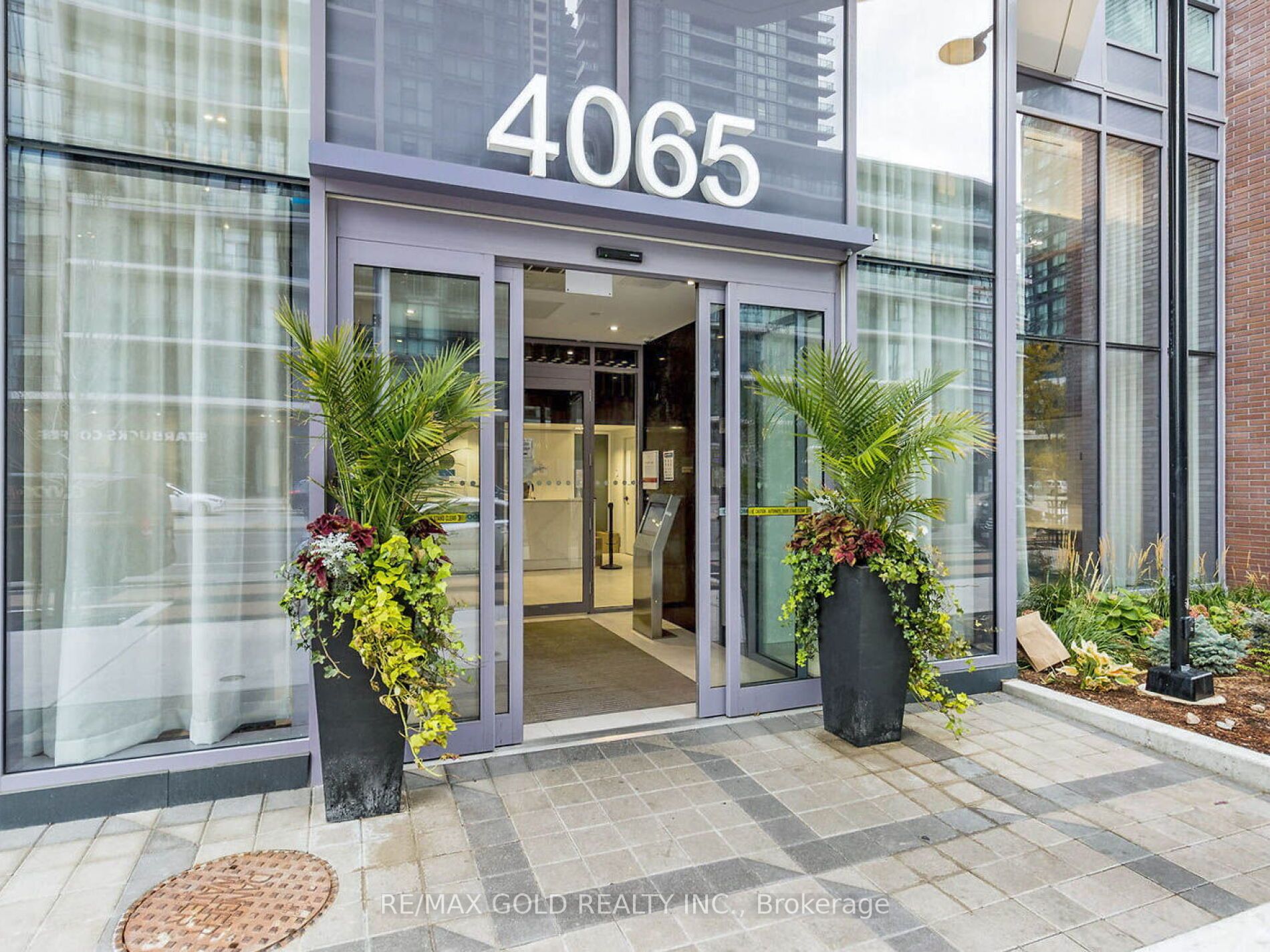 #3705 - 4065 Confederation Parkway Property Photo 2
