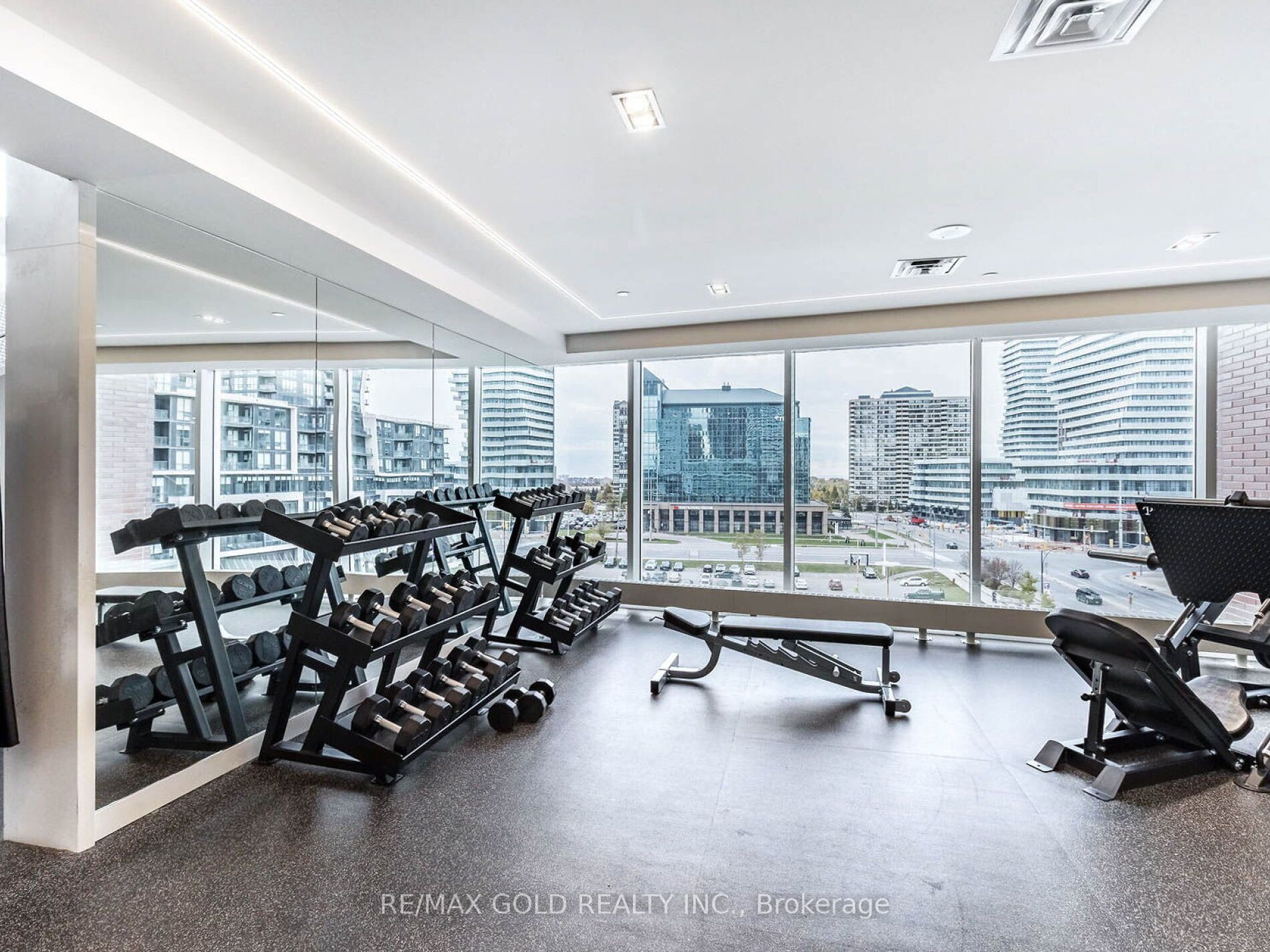 #3705 - 4065 Confederation Parkway Property Photo 31