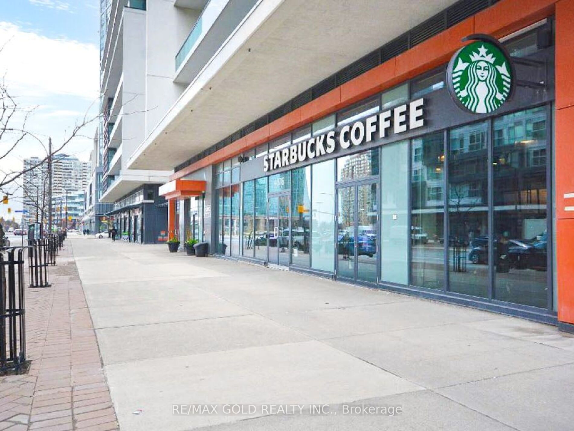 #3705 - 4065 Confederation Parkway Property Photo 34